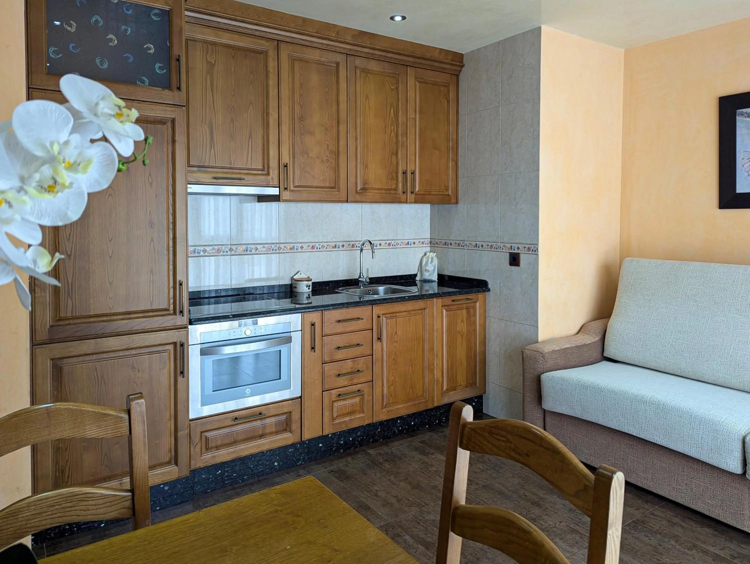 Kitchen or kitchenette in Hotel Apartamento Marouco