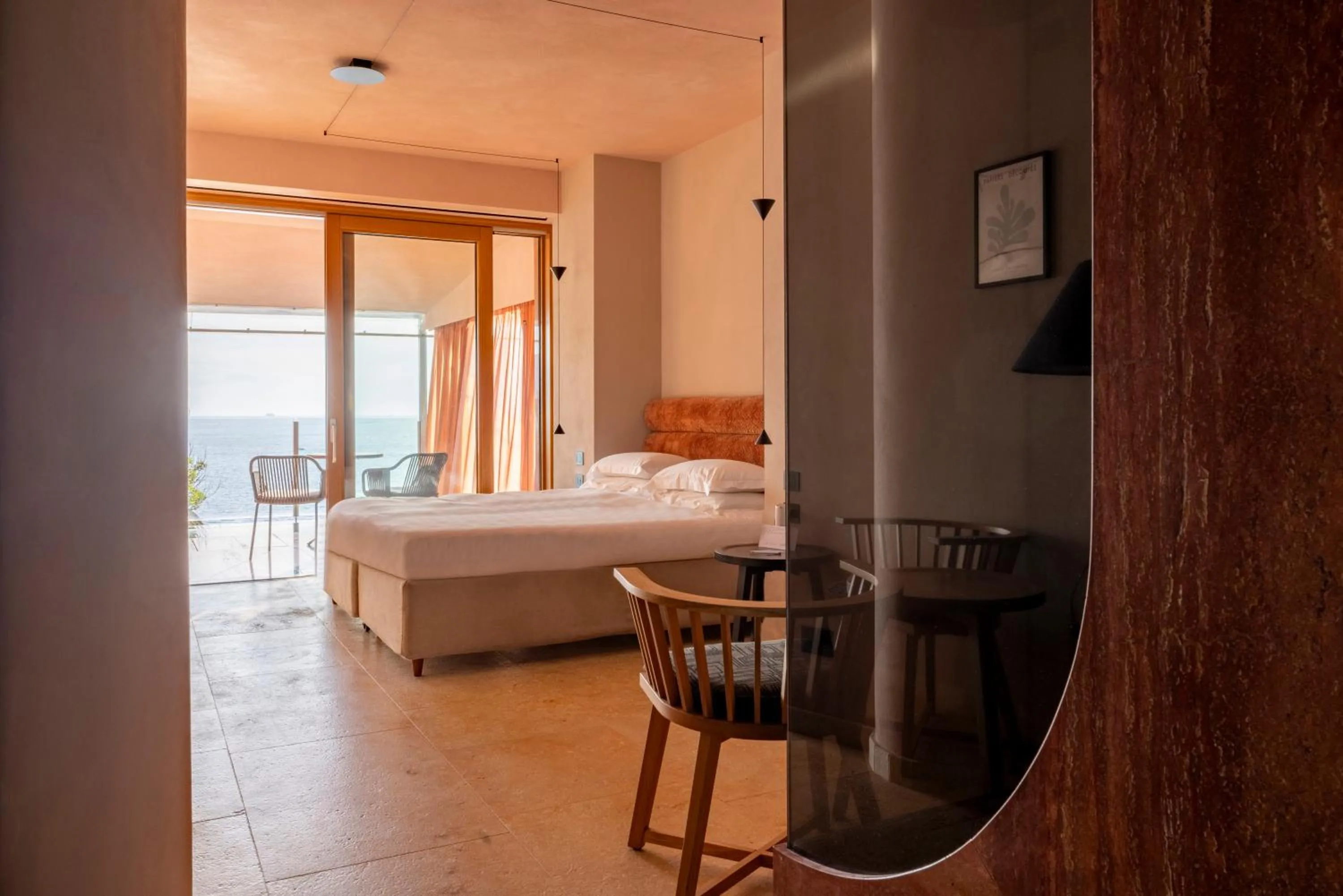 Shower, Bed in Laqua by the Sea