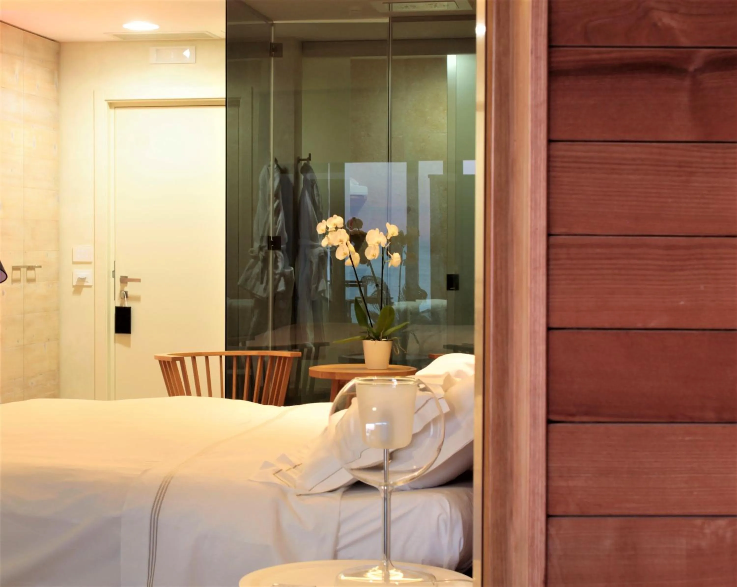 Bedroom, Bed in Laqua by the Sea