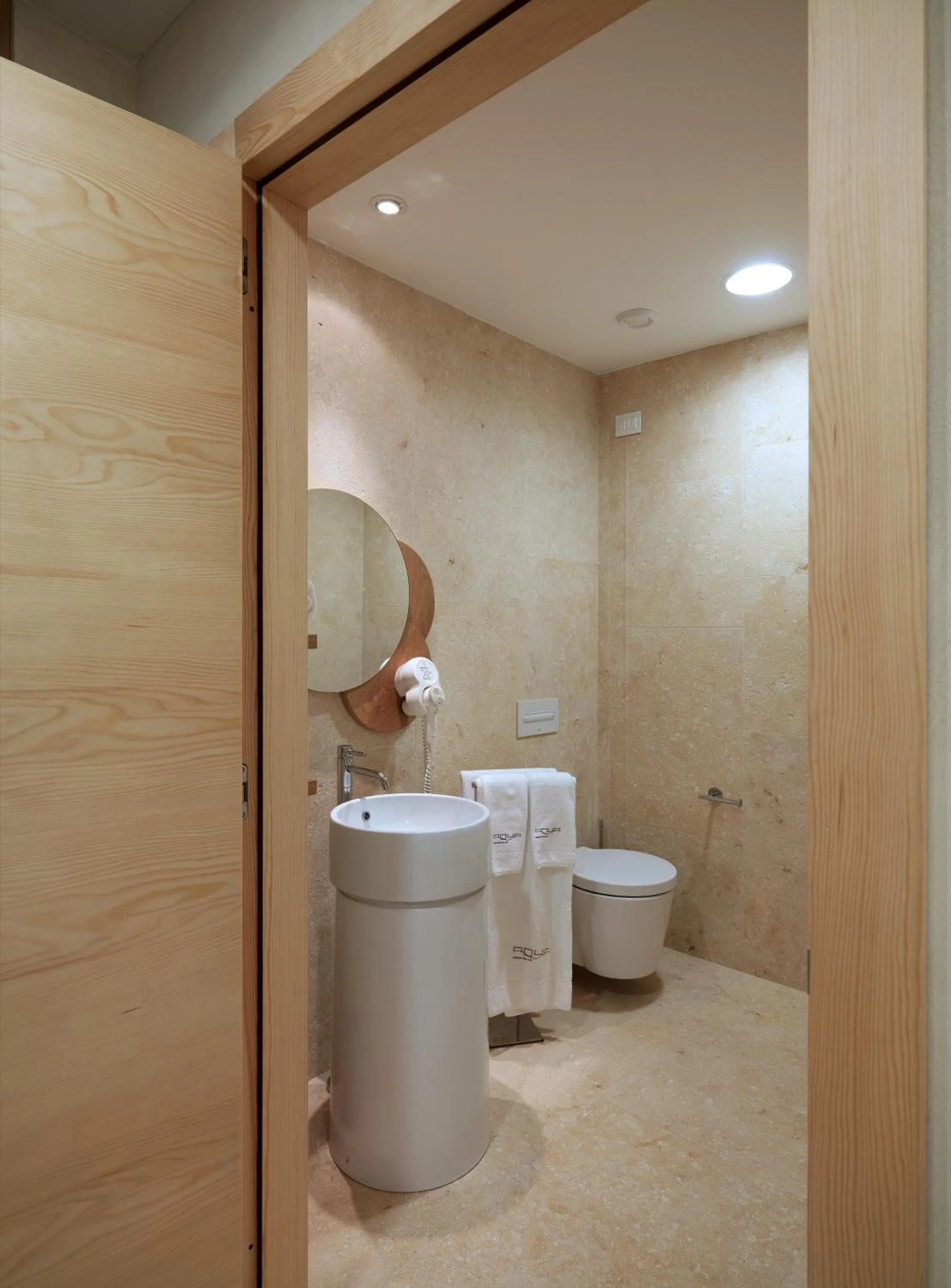 Bathroom in Laqua by the Sea