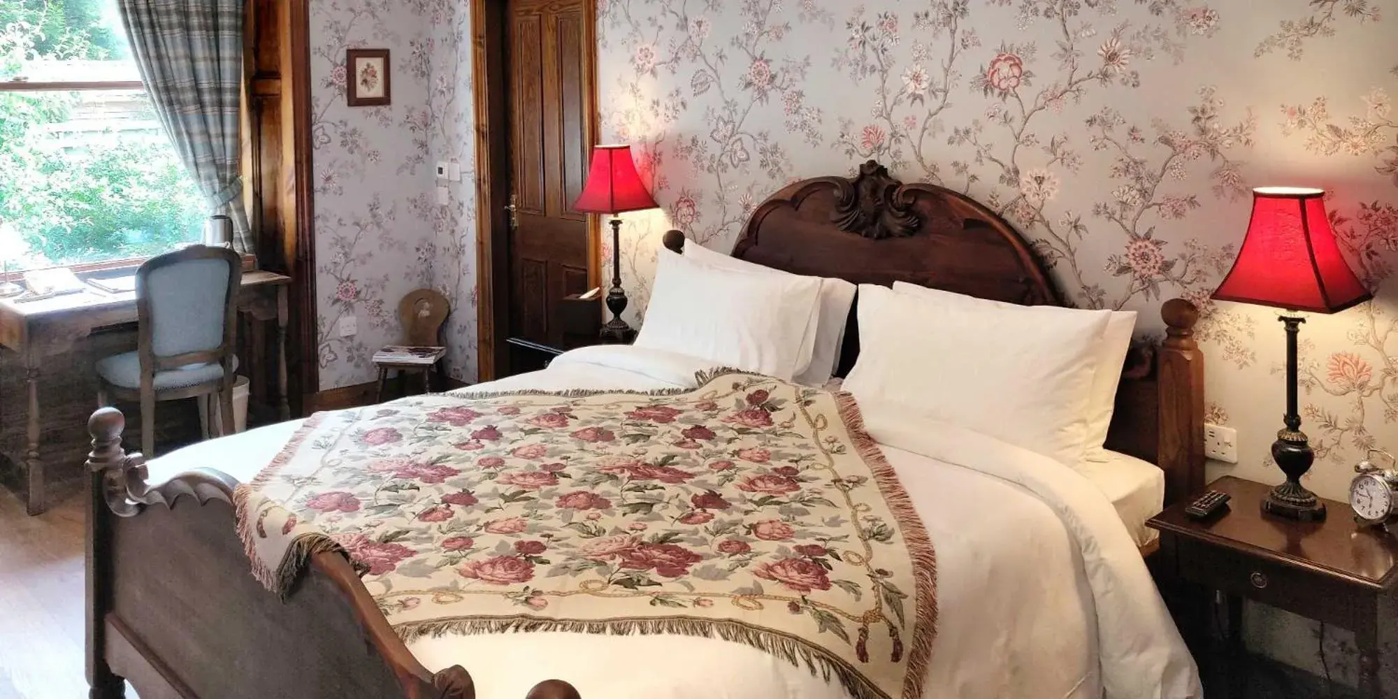 King Junior Suite in Rokeby Manor King Junior Suite in Rokeby Manor