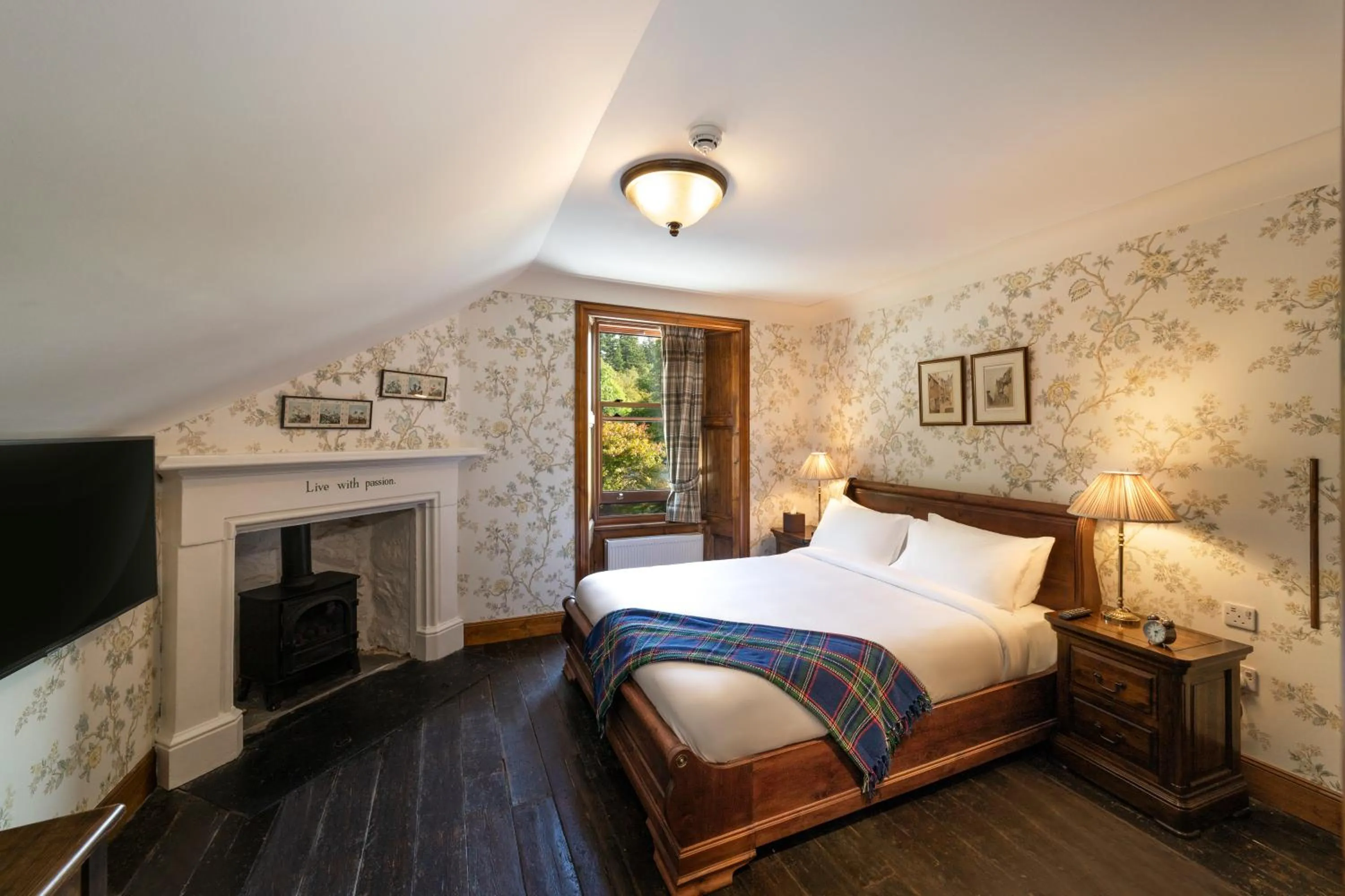 Bed in Rokeby Manor