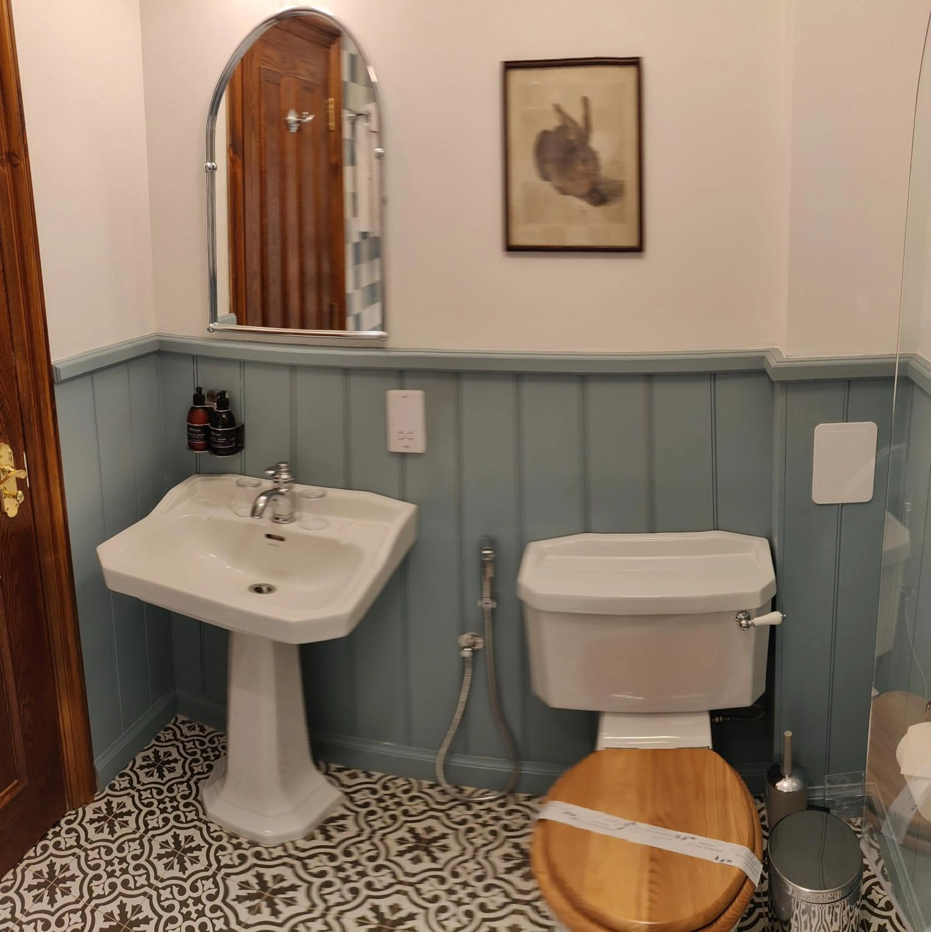 Toilet in Rokeby Manor
