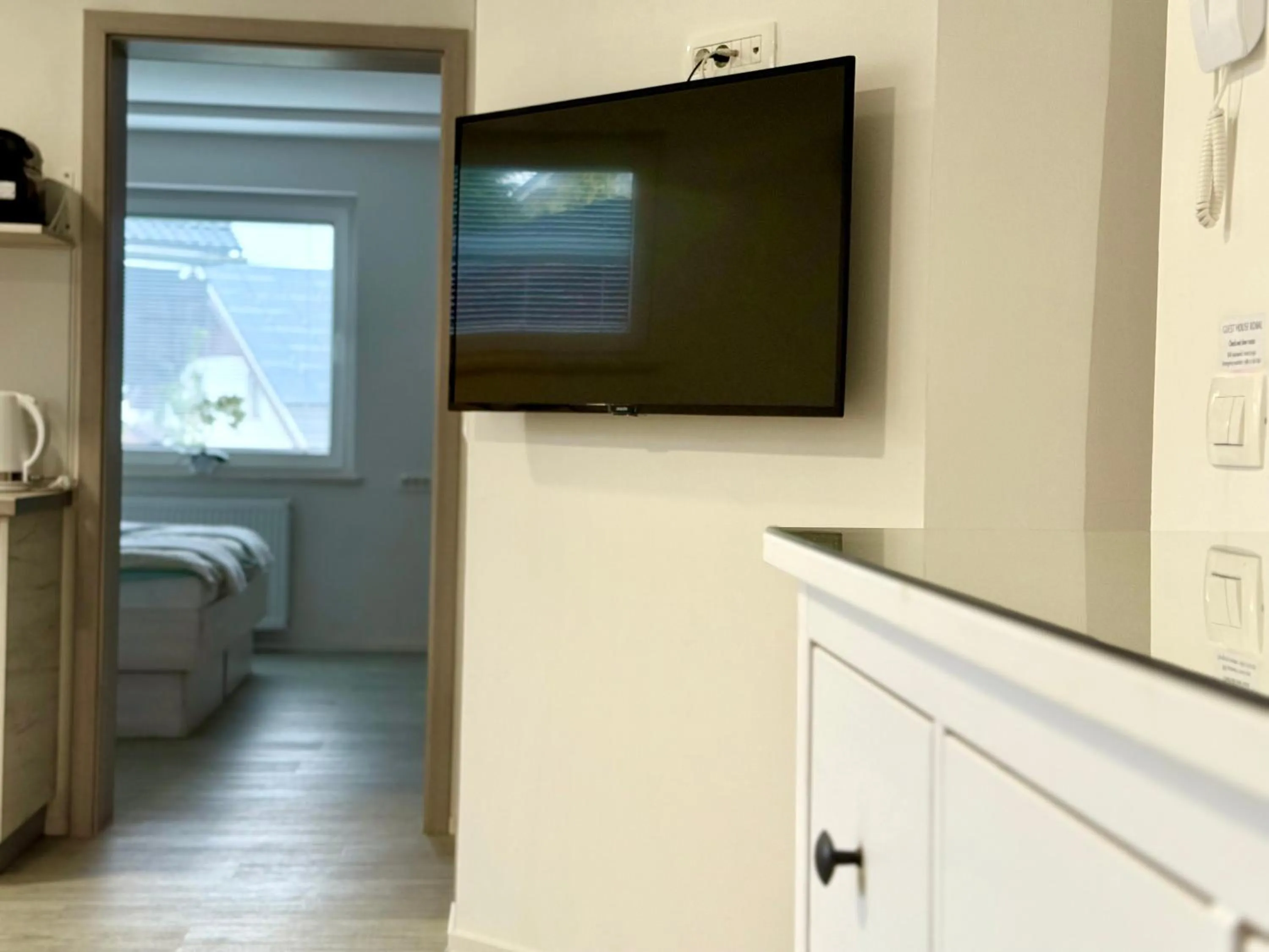 TV and multimedia, Bed in Guest house Kobal