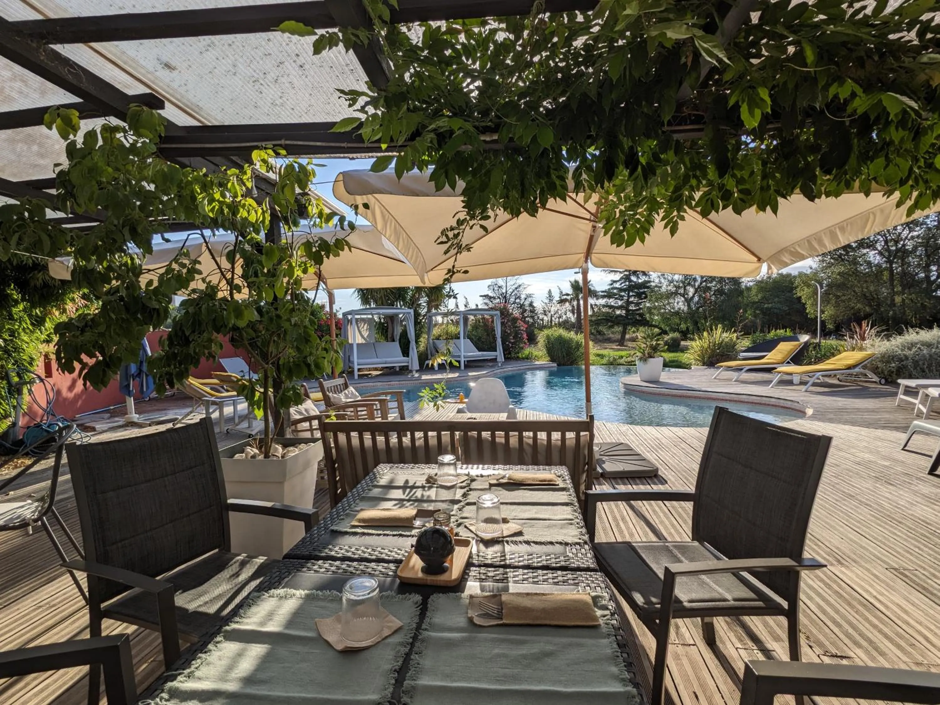 Pool view in Le Mas Del Cavalier