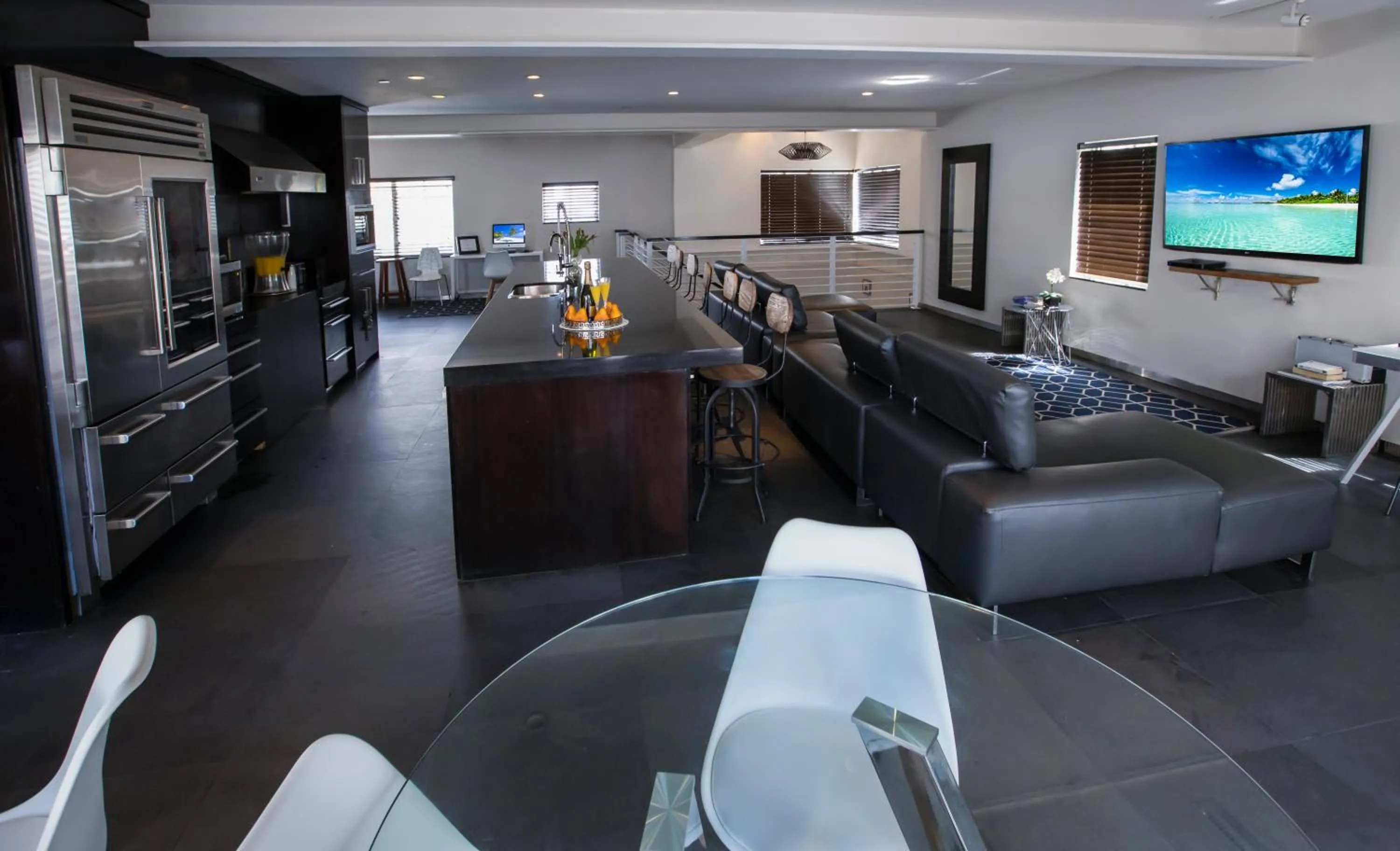 Kitchen or kitchenette in Posh South Beach