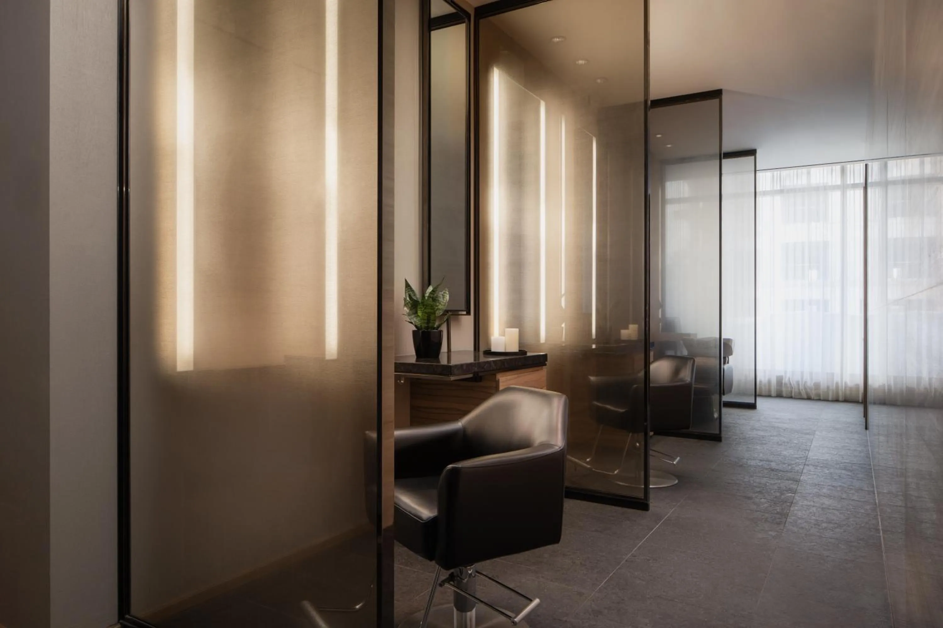Spa and wellness centre/facilities in Four Seasons Hotel Toronto