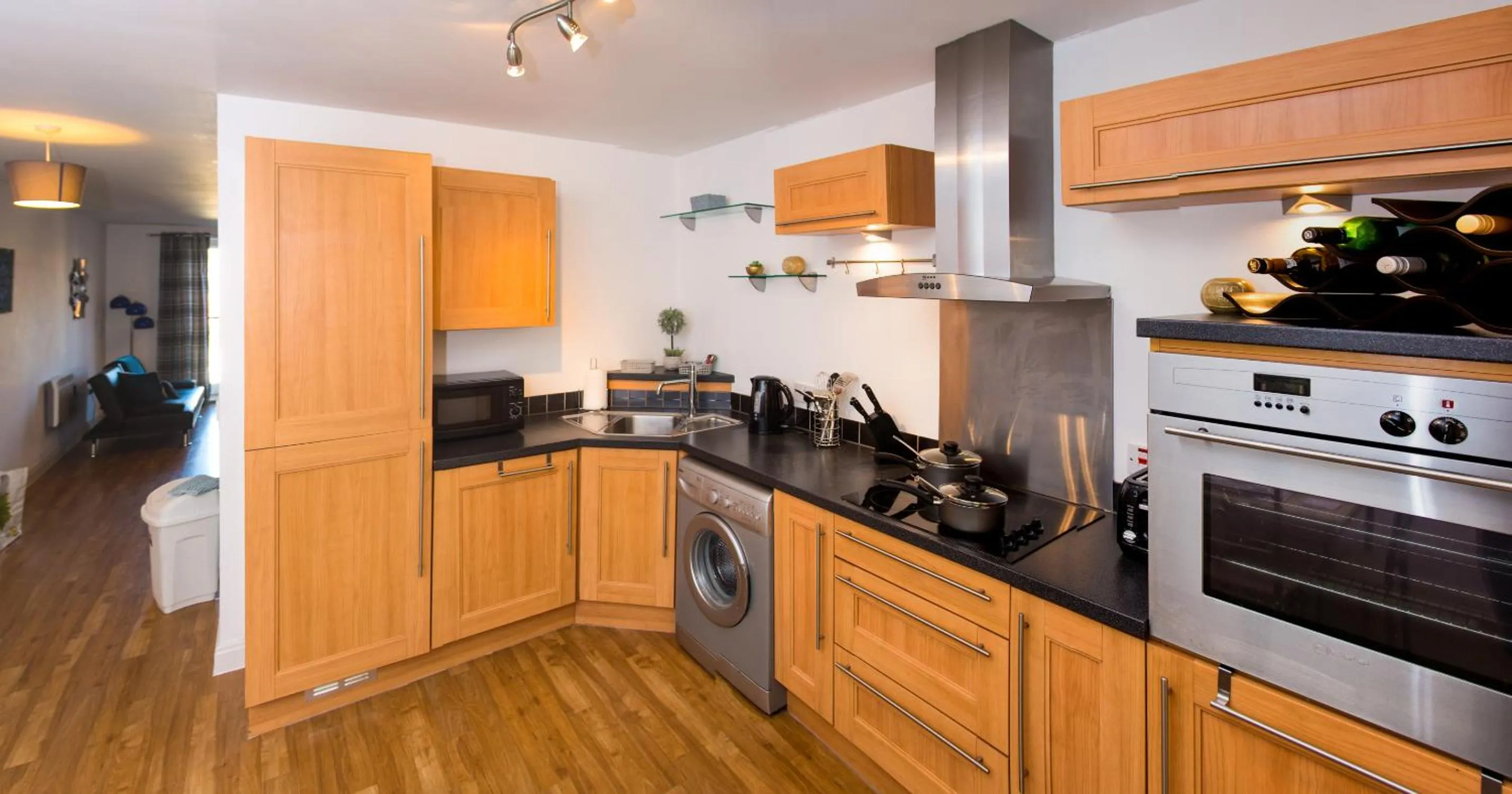 Kitchen or kitchenette in Grand Central Friar Gate Deluxe