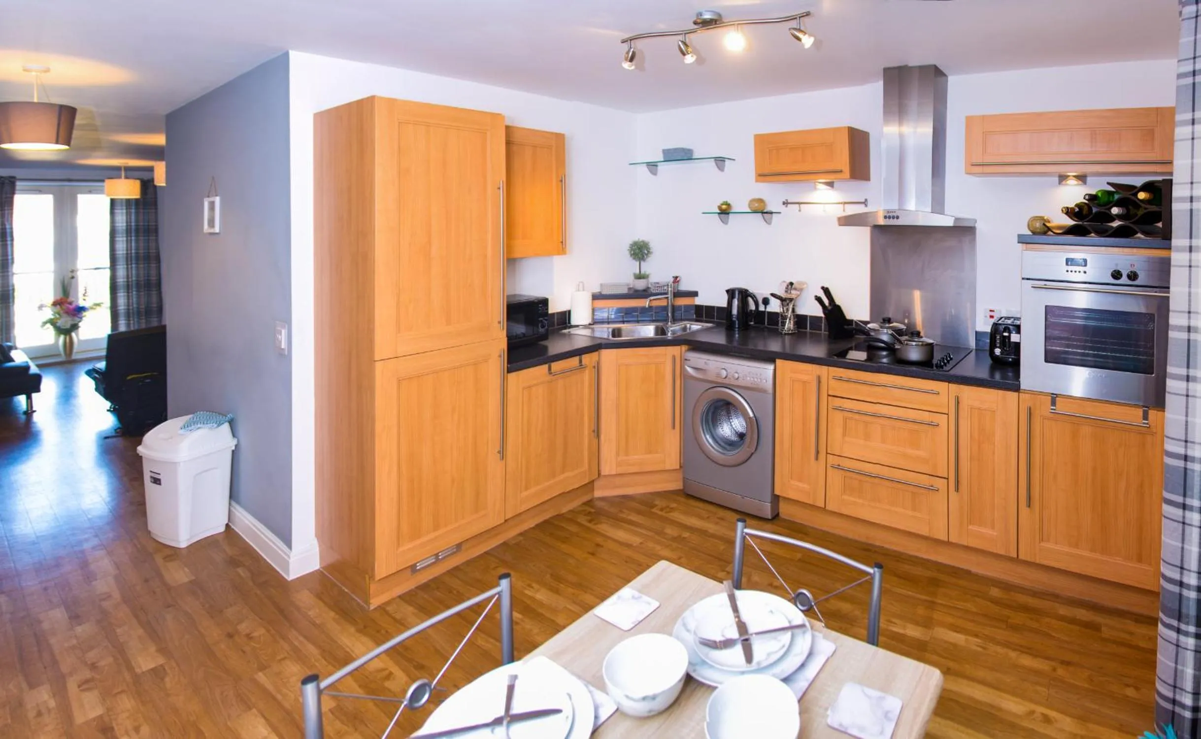 Kitchen or kitchenette in Grand Central Friar Gate Deluxe