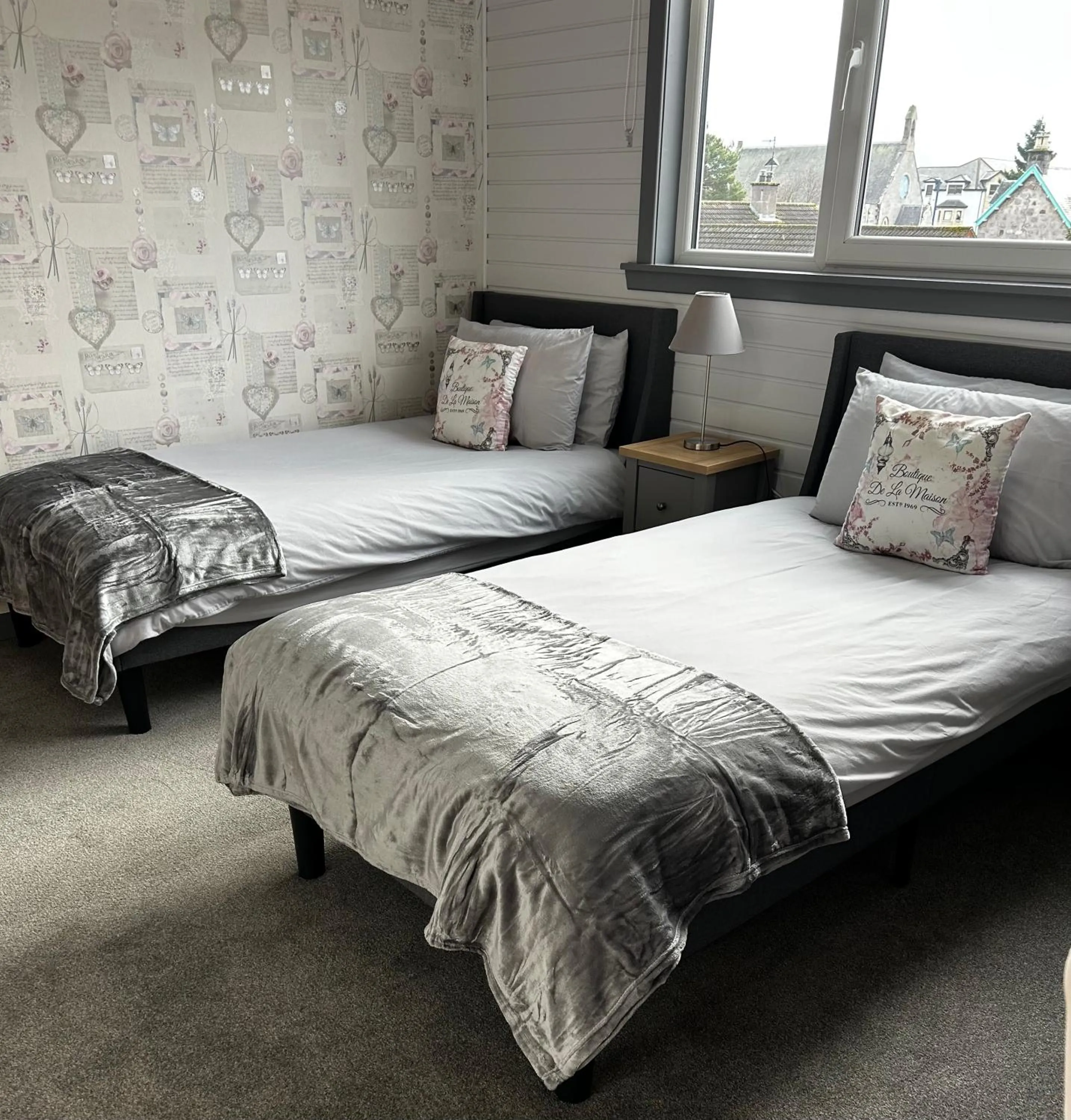 Bed in Dunroamin Bed and Breakfast