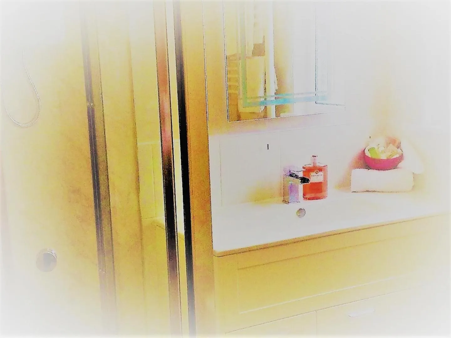 Bathroom in Dunroamin Bed and Breakfast