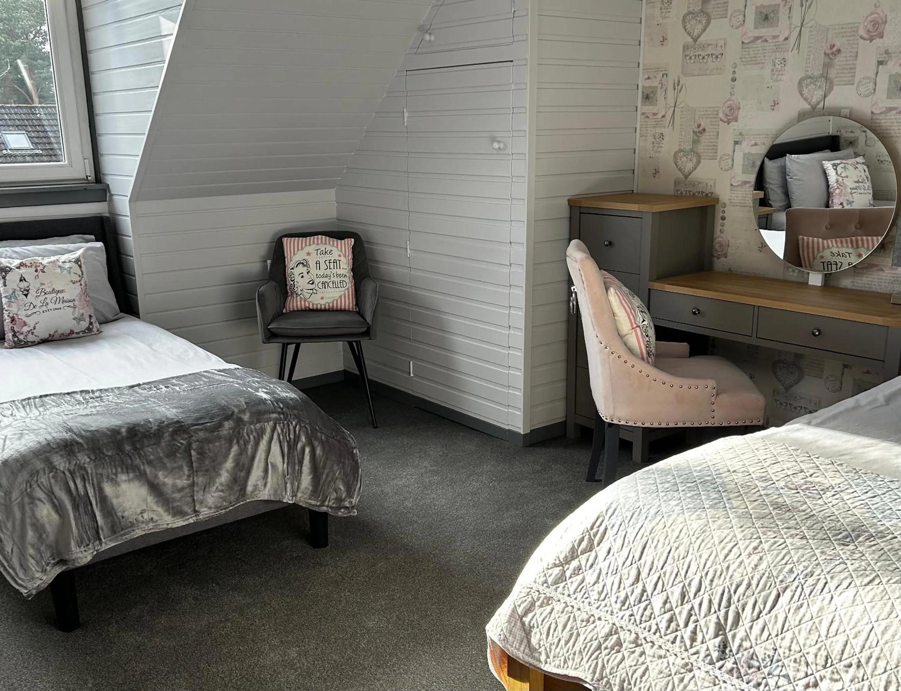 Bedroom, Bed in Dunroamin Bed and Breakfast