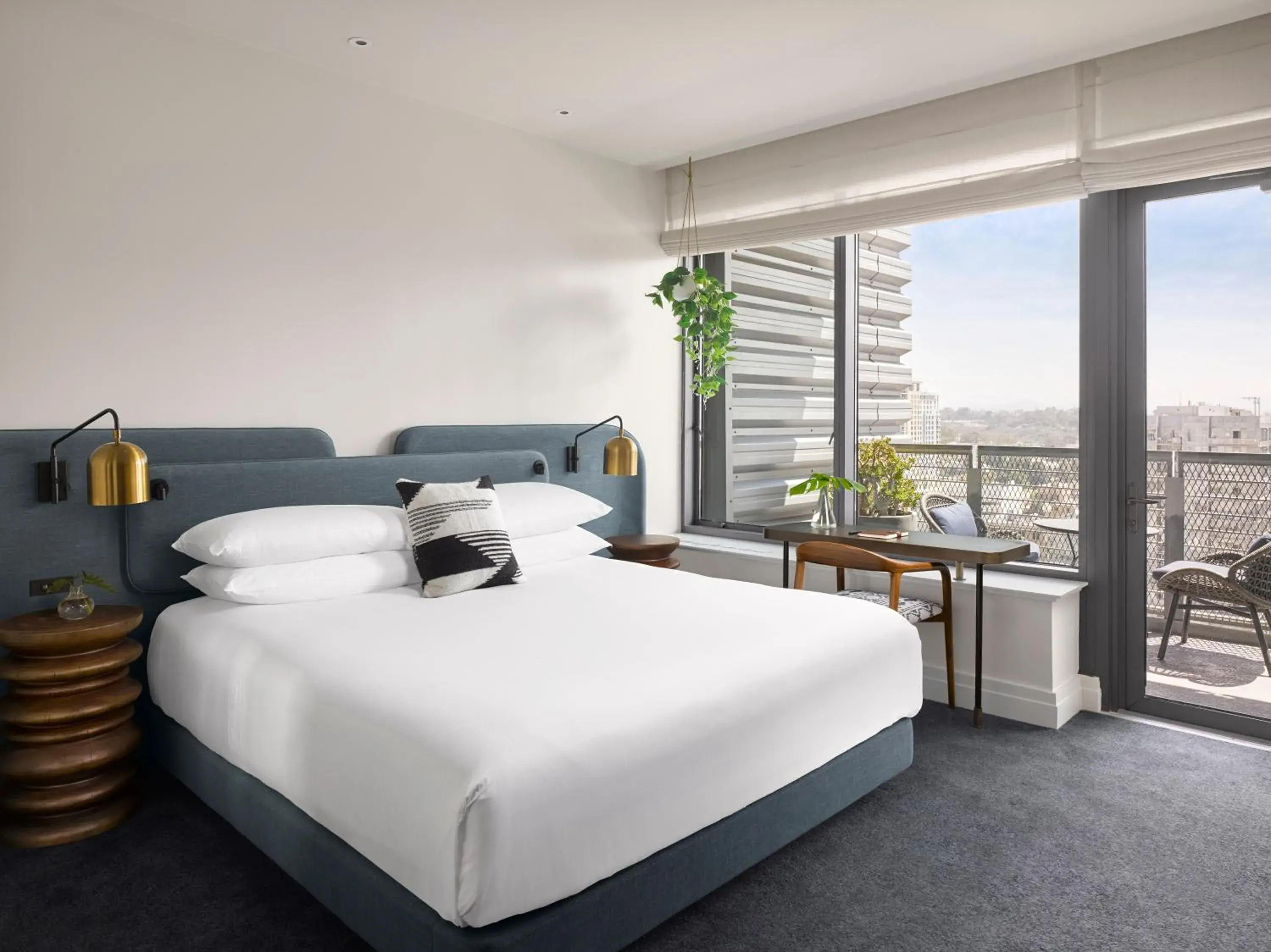 Bedroom, Bed in Alma San Diego Downtown, a Tribute Portfolio Hotel Bedroom, Bed in Alma San Diego Downtown, a Tribute Portfolio Hotel