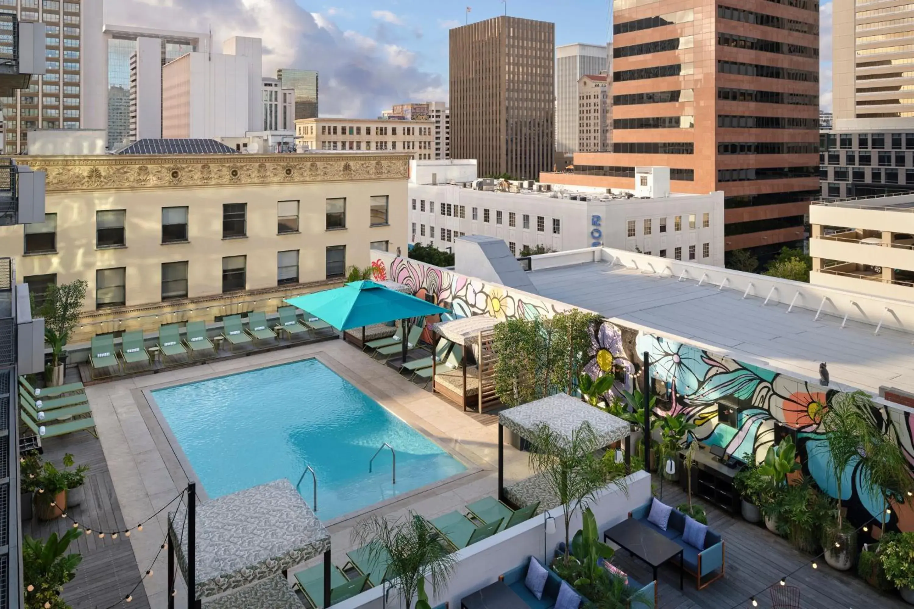 Swimming pool in Alma San Diego Downtown, a Tribute Portfolio Hotel Swimming pool in Alma San Diego Downtown, a Tribute Portfolio Hotel