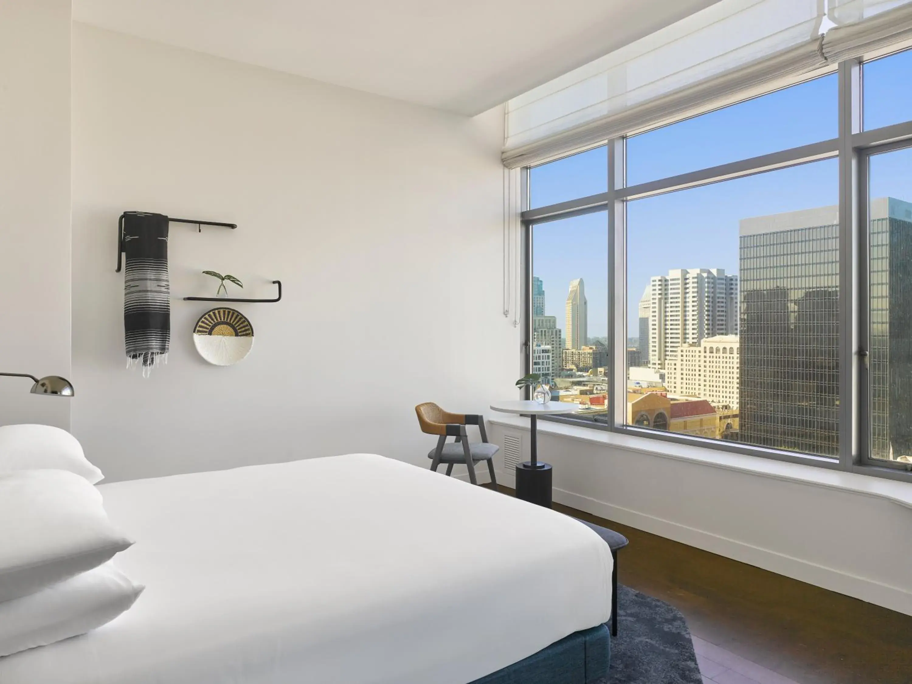 Bedroom, Bed in Alma San Diego Downtown, a Tribute Portfolio Hotel Bedroom, Bed in Alma San Diego Downtown, a Tribute Portfolio Hotel