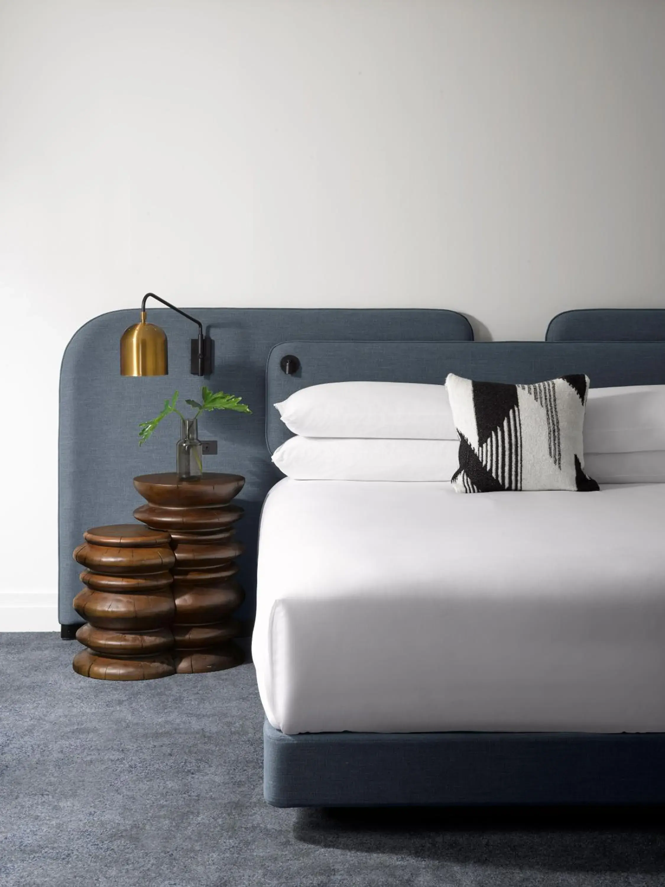 Bed in Alma San Diego Downtown, a Tribute Portfolio Hotel Bed in Alma San Diego Downtown, a Tribute Portfolio Hotel