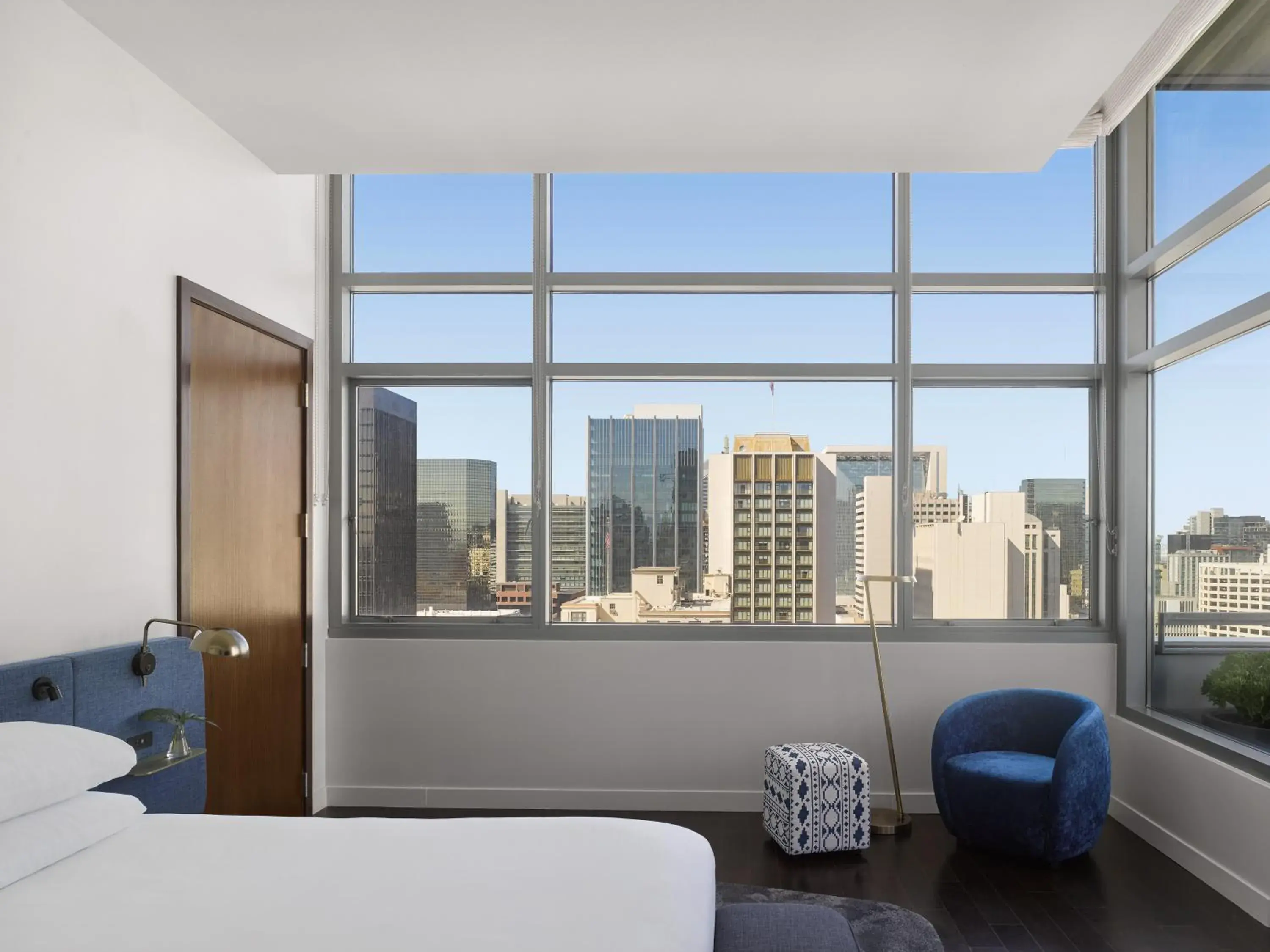 Bedroom, Bed in Alma San Diego Downtown, a Tribute Portfolio Hotel Bedroom, Bed in Alma San Diego Downtown, a Tribute Portfolio Hotel