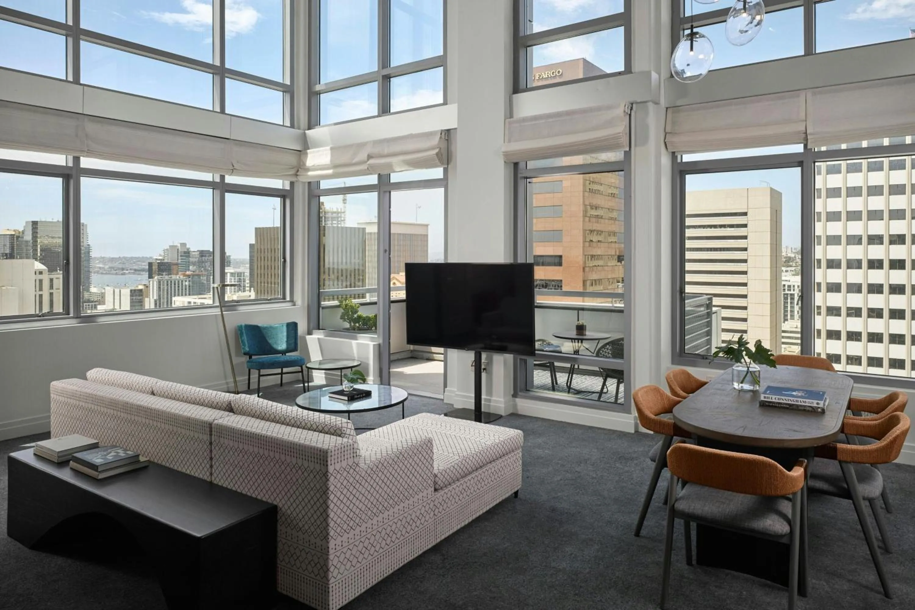 Photo of the whole room in Alma San Diego Downtown, a Tribute Portfolio Hotel