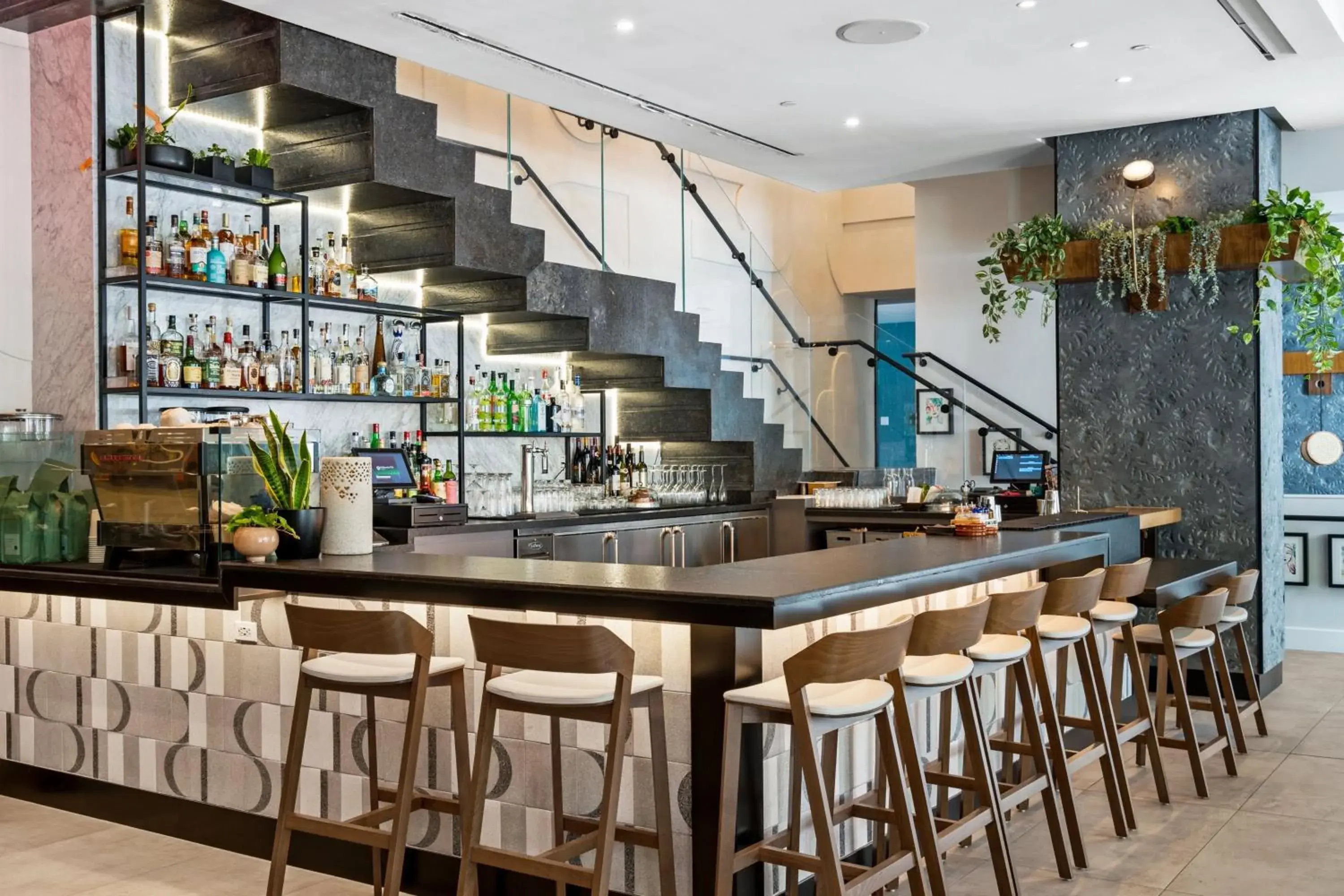 Alma San Diego Downtown, a Tribute Portfolio Hotel Alma San Diego Downtown, a Tribute Portfolio Hotel