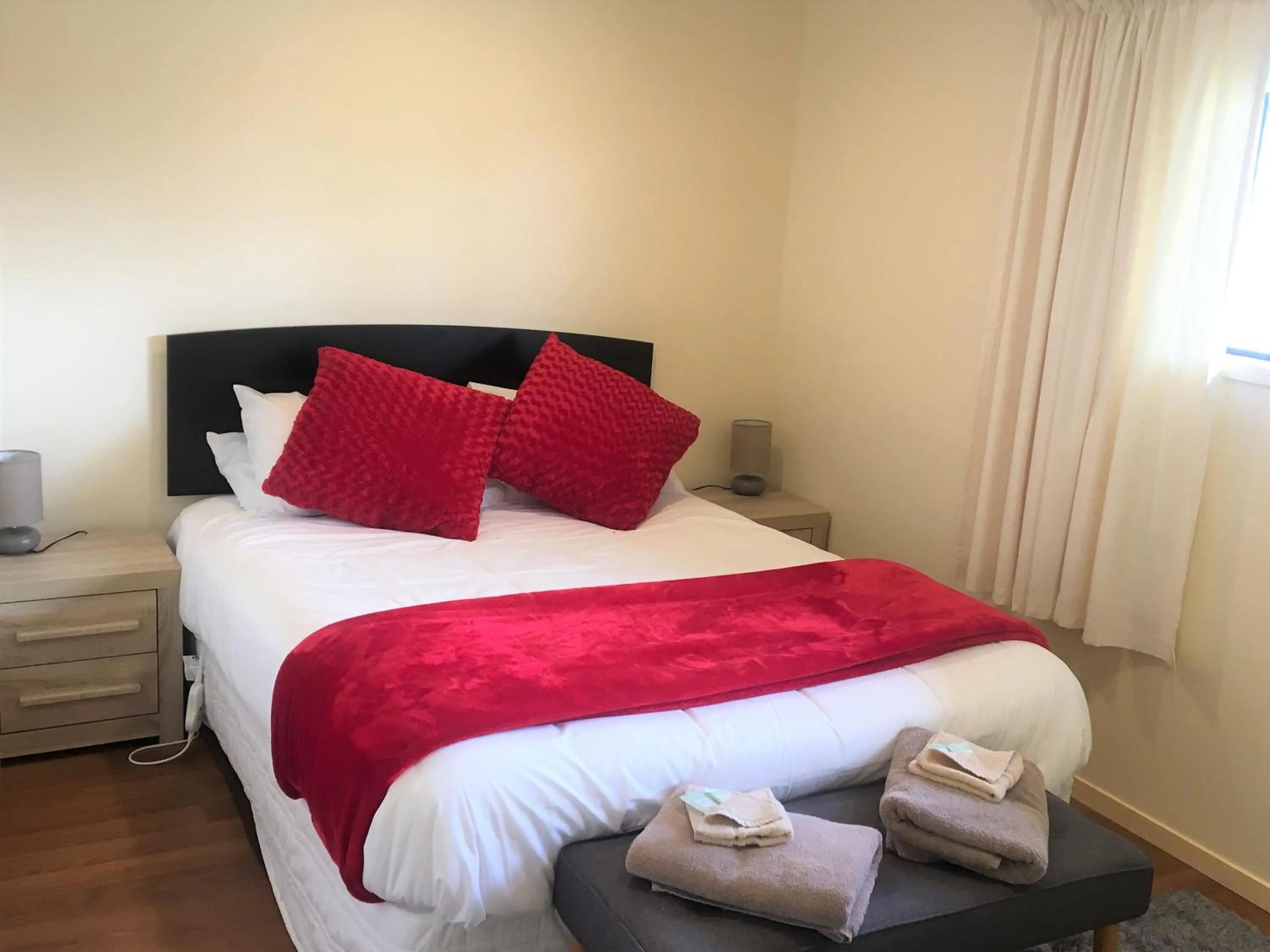 Bedroom, Bed in Otorohanga Kiwi Holiday Park