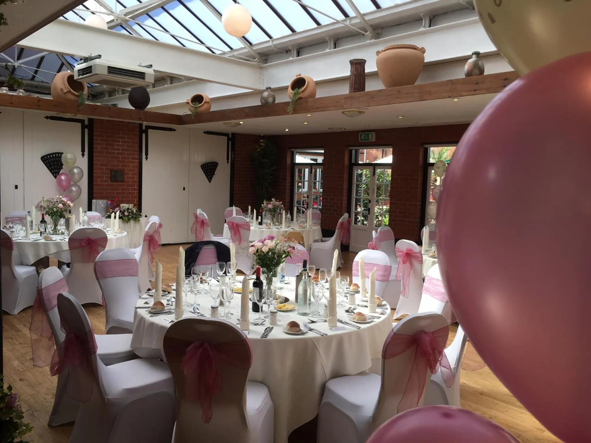 Restaurant/places to eat in The Carre Arms Hotel & Restaurant