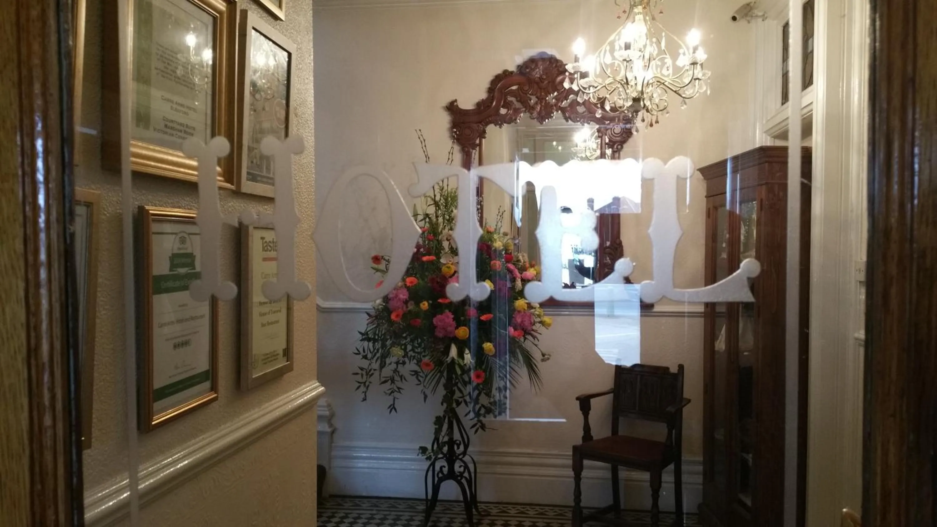 The Carre Arms Hotel & Restaurant