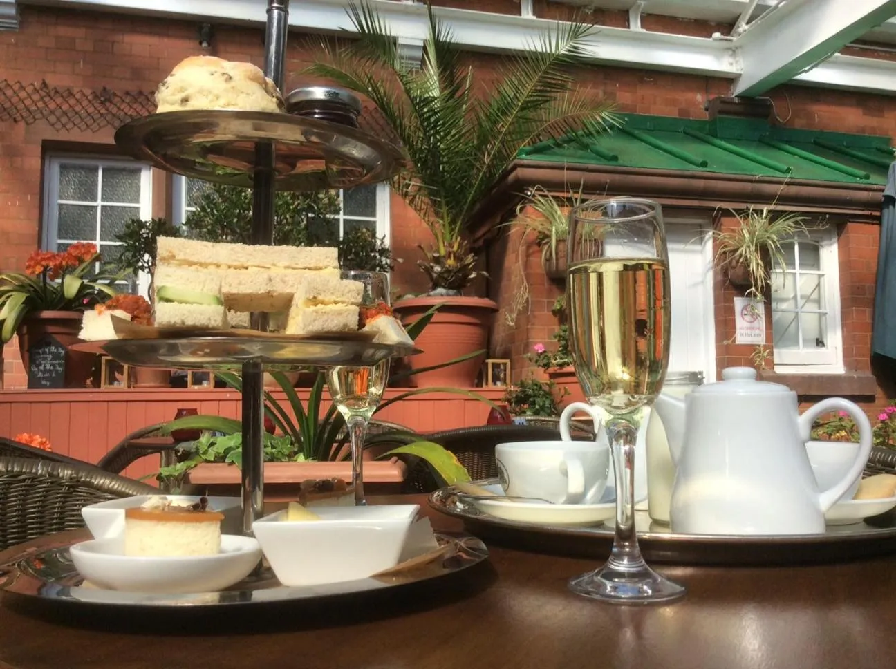 Coffee/tea facilities in The Carre Arms Hotel & Restaurant