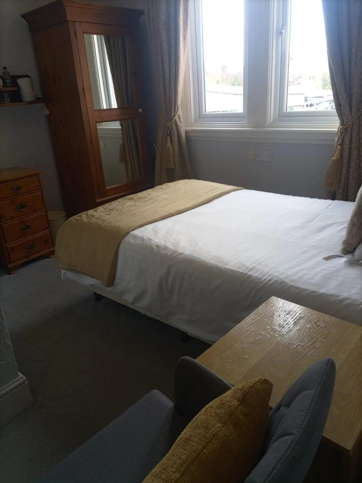 The Carre Arms Hotel & Restaurant