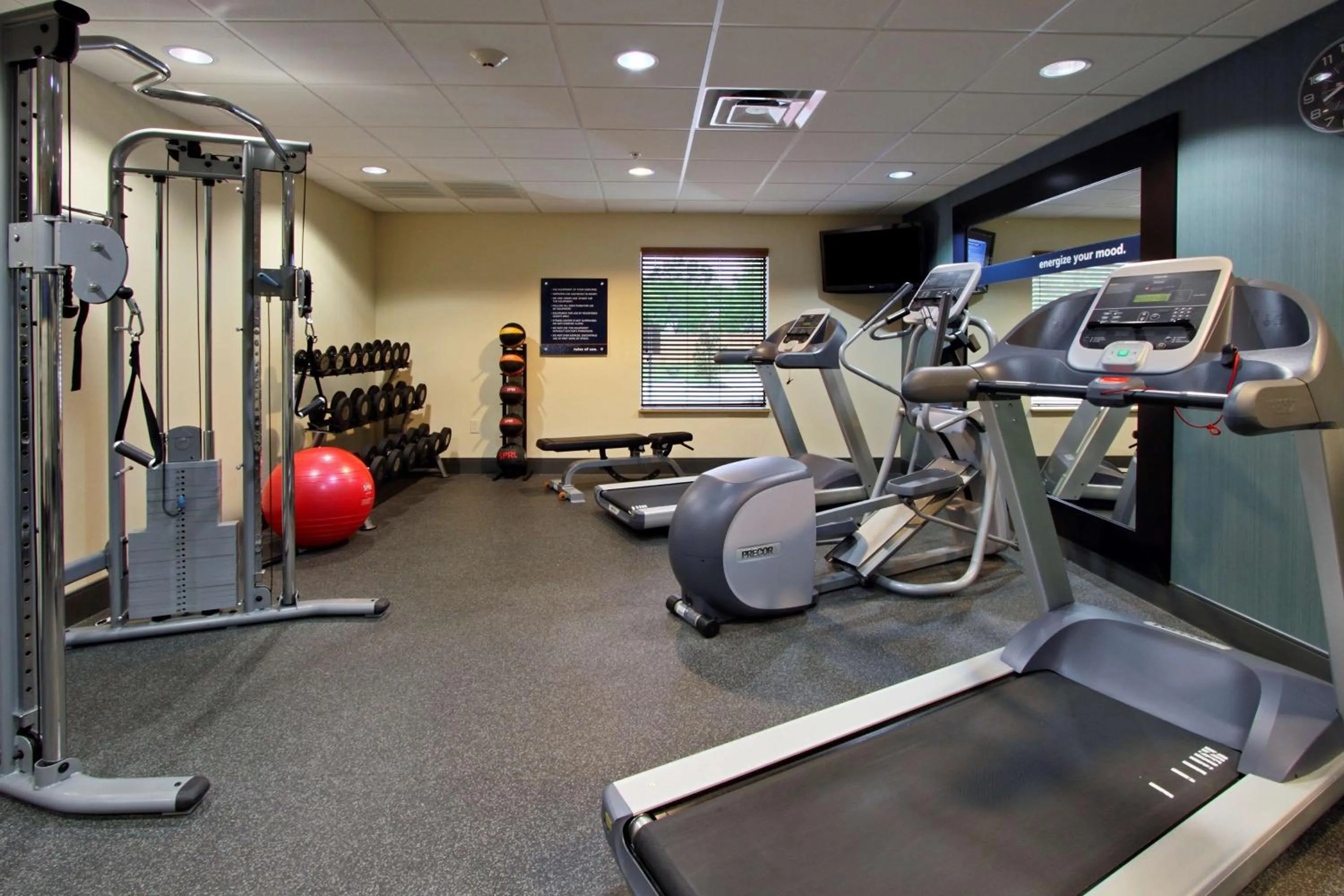 Fitness centre/facilities in Hampton Inn Beeville