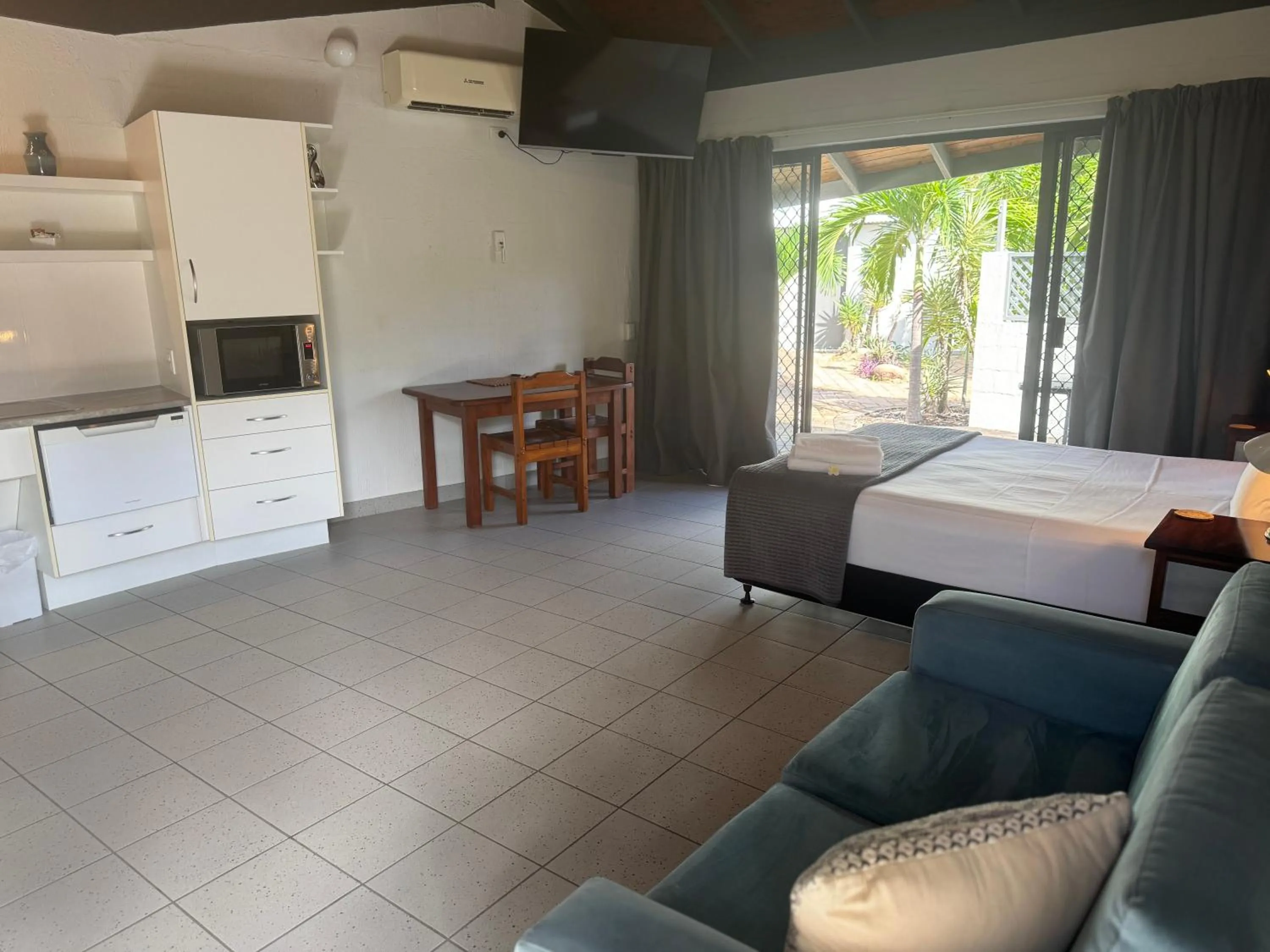 Bed in Island Leisure Resort