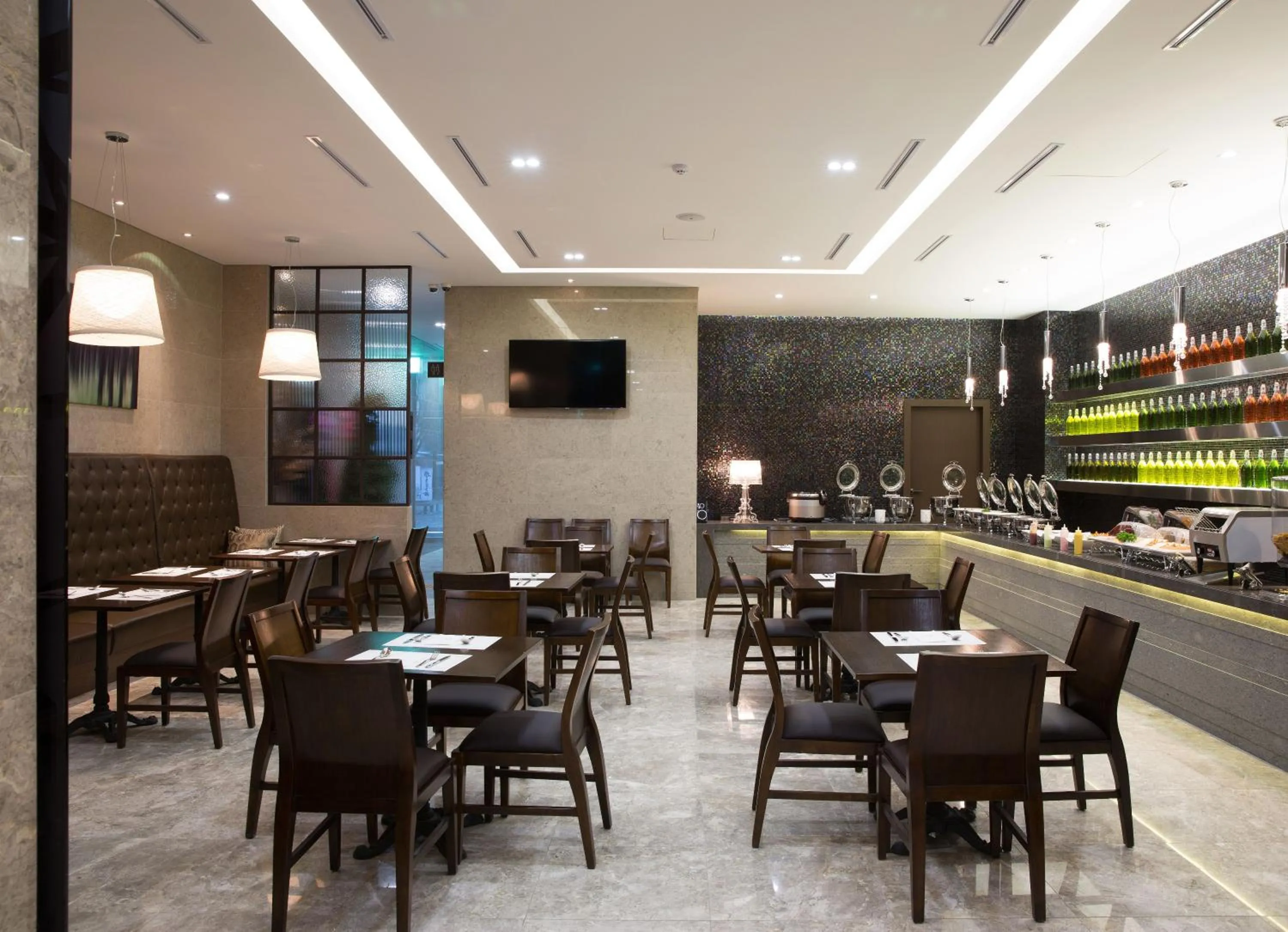 Restaurant/places to eat in Hotel Mate Bundang