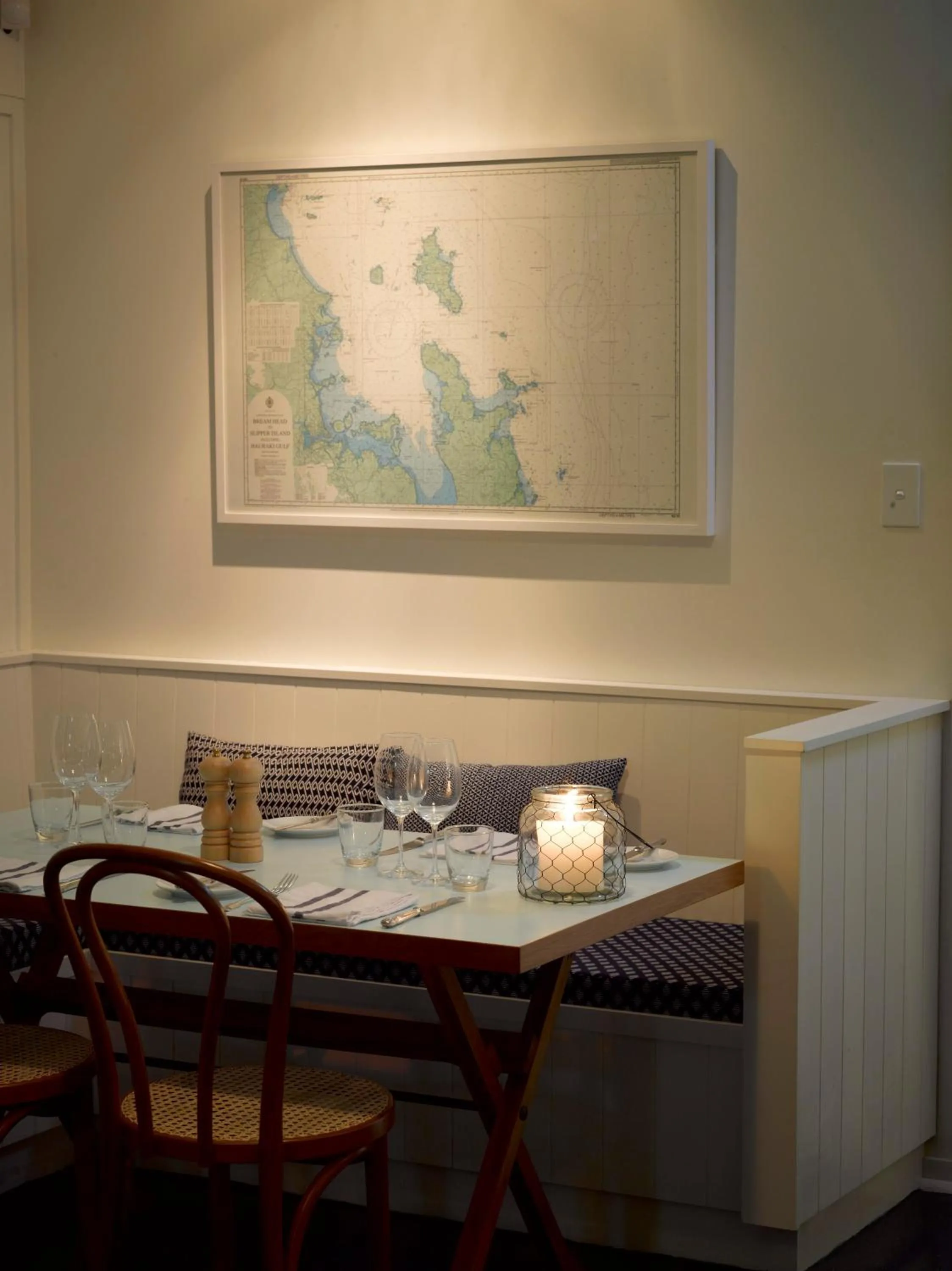 Restaurant/places to eat in The Oyster Inn