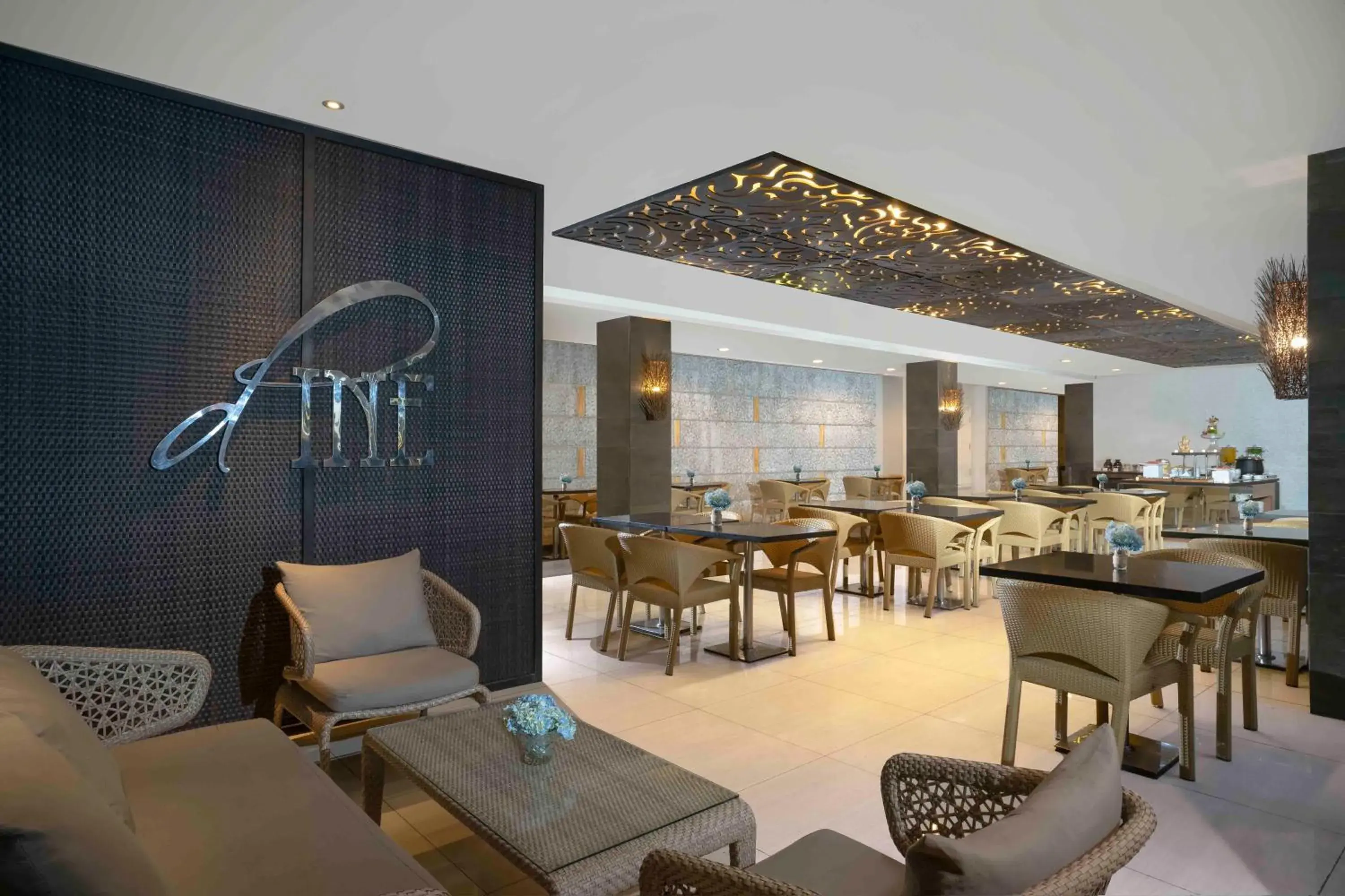 Restaurant/places to eat in Solaris Hotel Kuta Restaurant/places to eat in Solaris Hotel Kuta