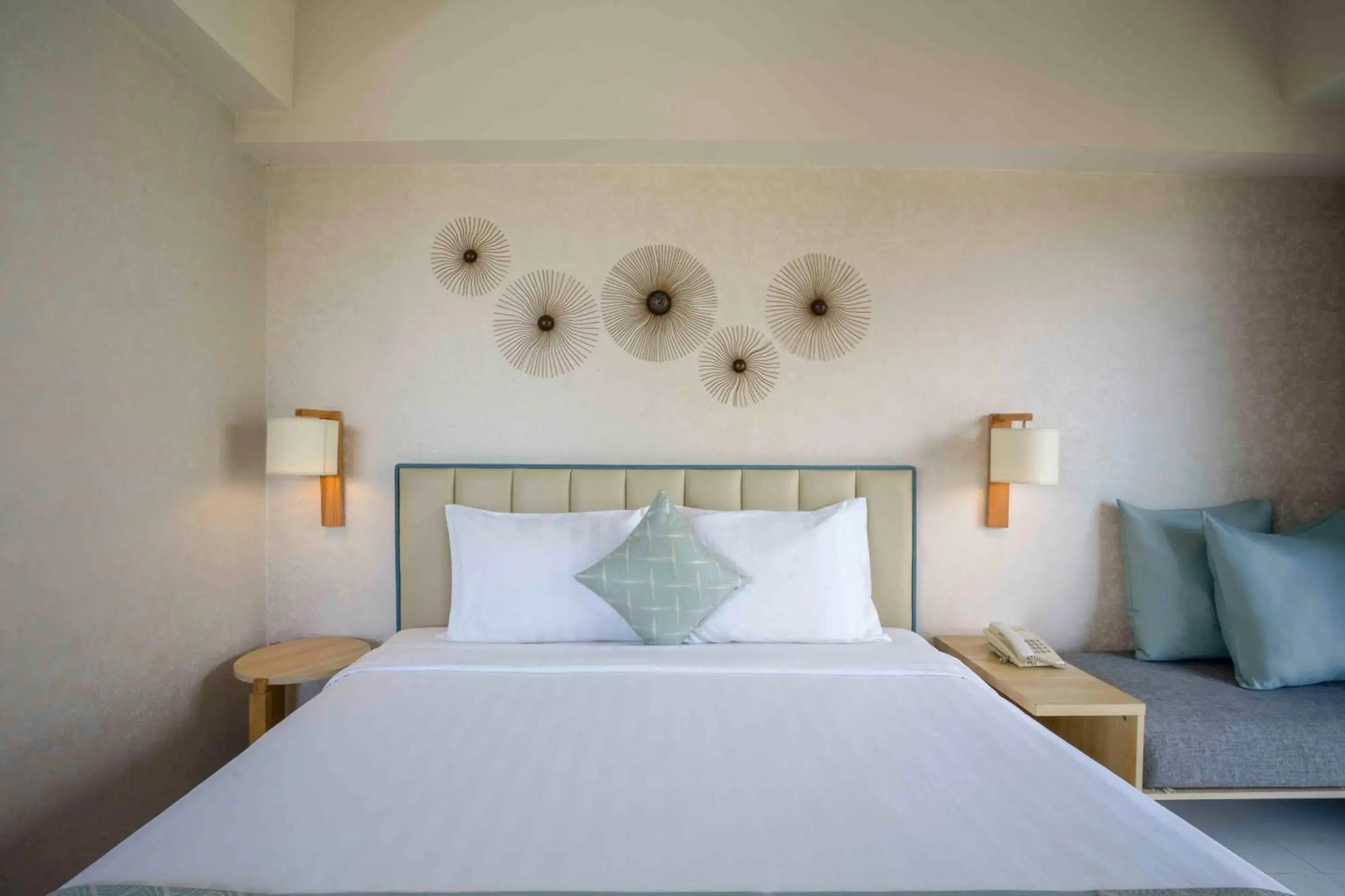 Bedroom, Bed in Solaris Hotel Kuta Bedroom, Bed in Solaris Hotel Kuta