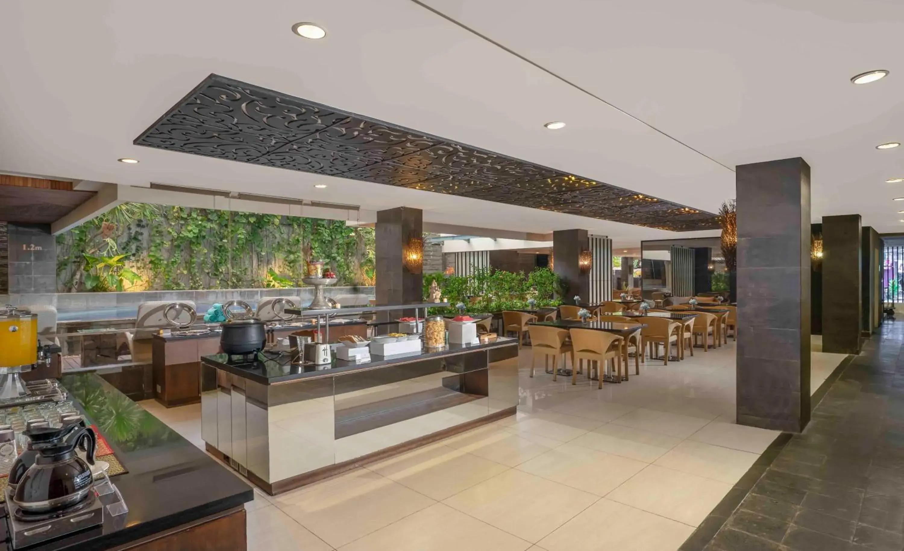 Restaurant/places to eat in Solaris Hotel Kuta Restaurant/places to eat in Solaris Hotel Kuta