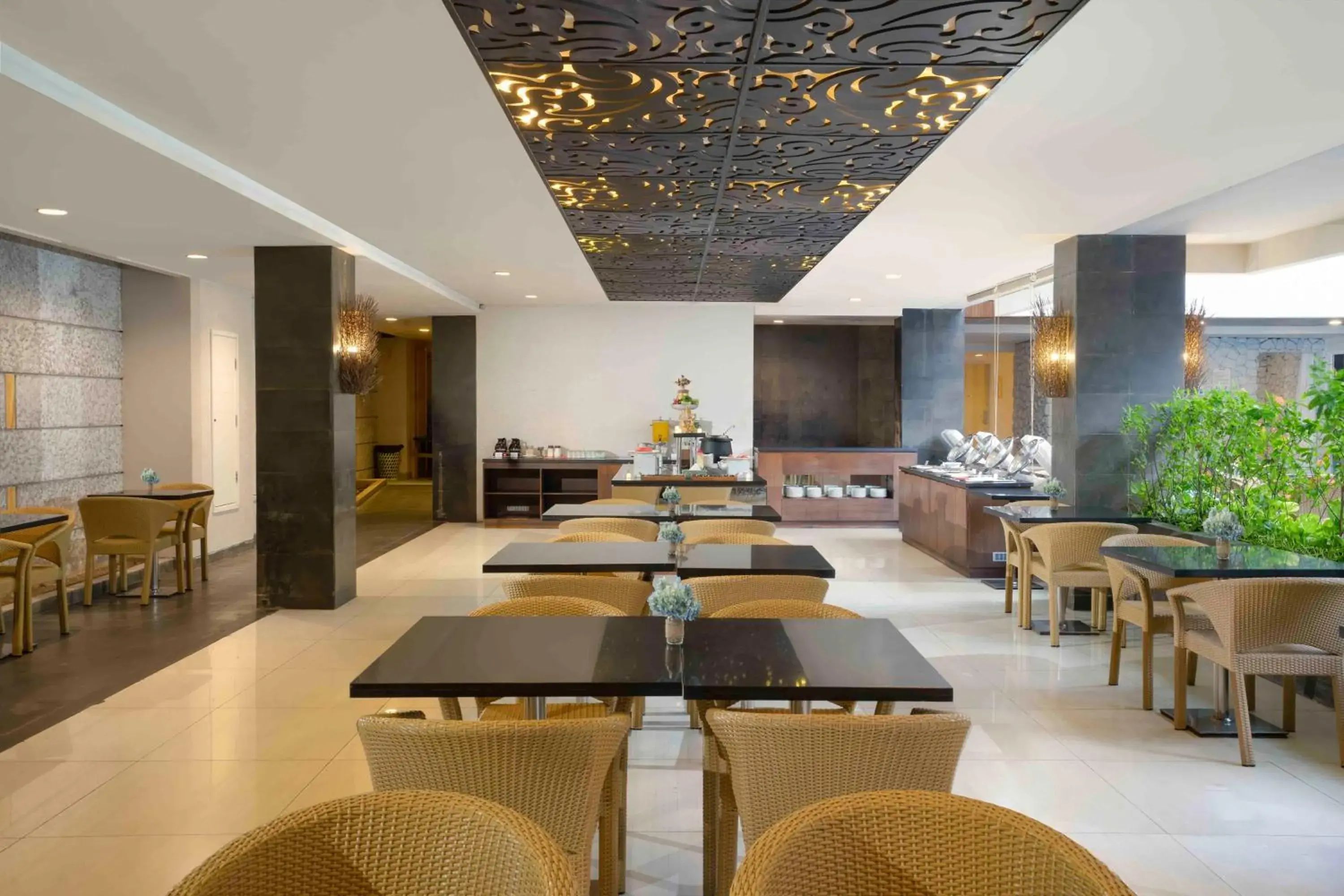 Restaurant/places to eat in Solaris Hotel Kuta Restaurant/places to eat in Solaris Hotel Kuta