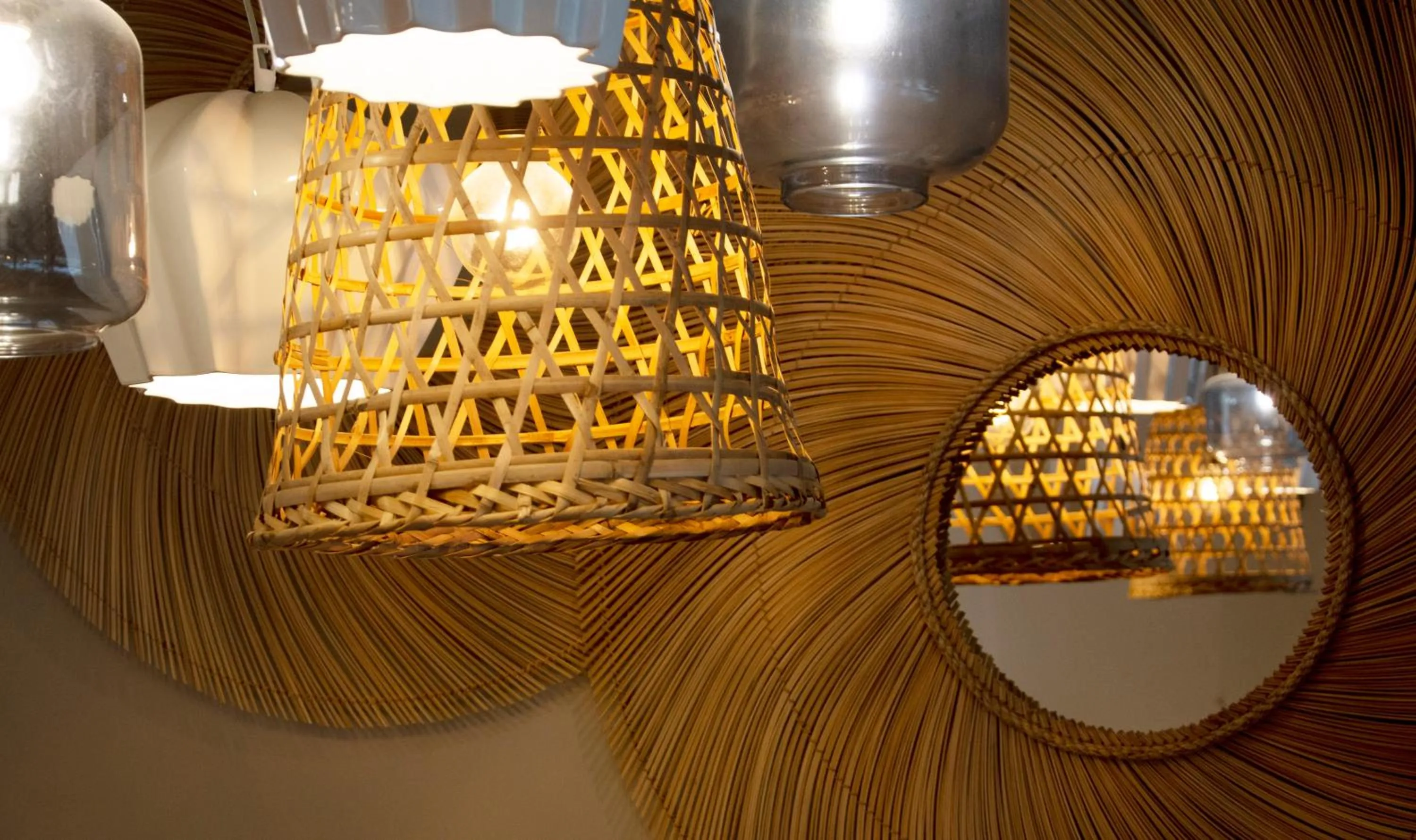 Restaurant/places to eat in YOU & CO. Saler Beach Boutique