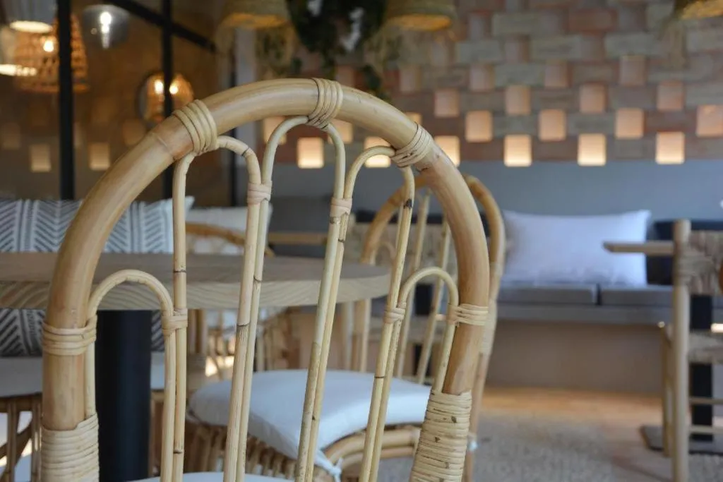 Restaurant/places to eat, Bed in YOU & CO. Saler Beach Boutique