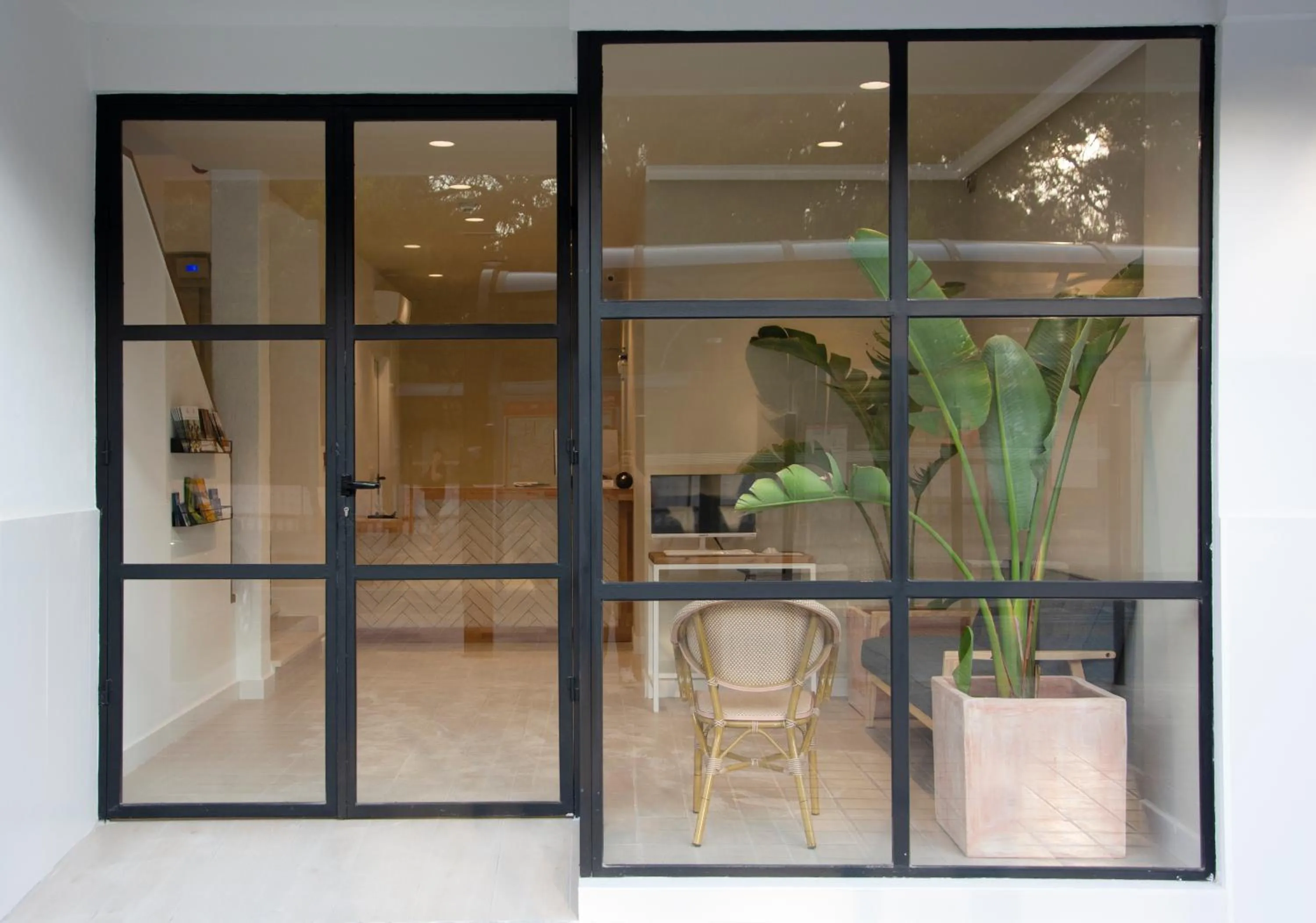 Facade/entrance in YOU & CO. Saler Beach Boutique