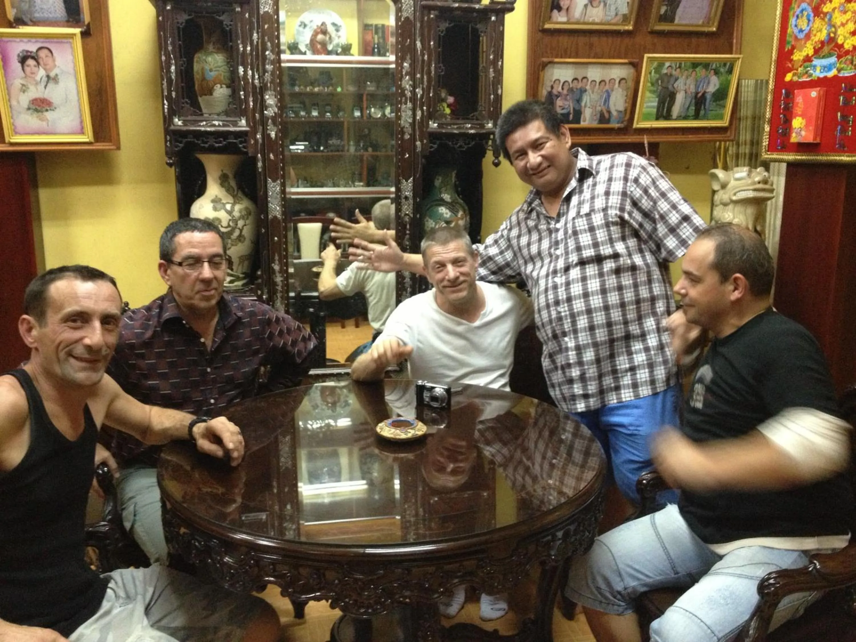 group of guests in Huynh Lac Can Tho Hotel