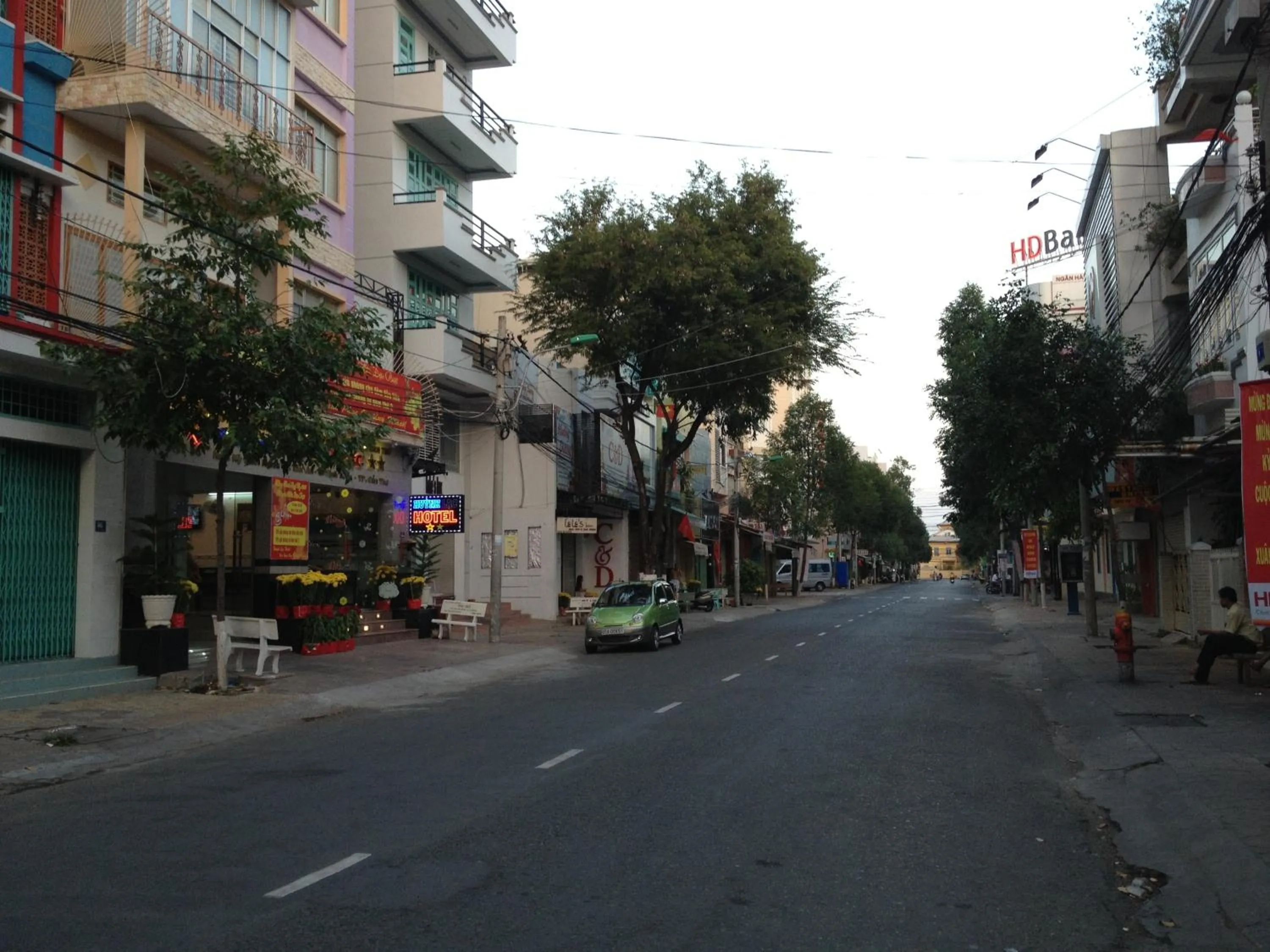 Day in Huynh Lac Can Tho Hotel