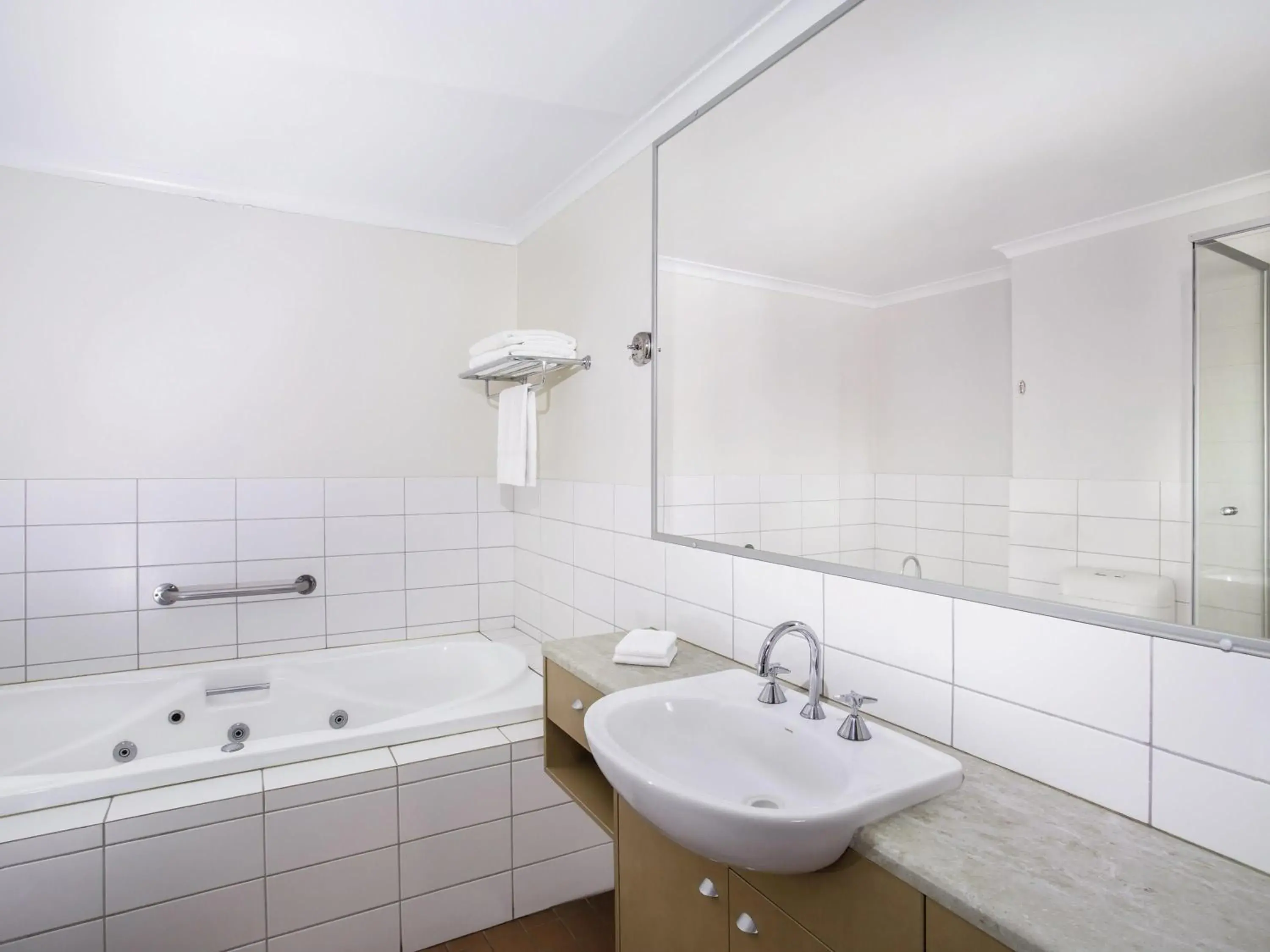 Bedroom in Mantra Geraldton Bedroom in Mantra Geraldton