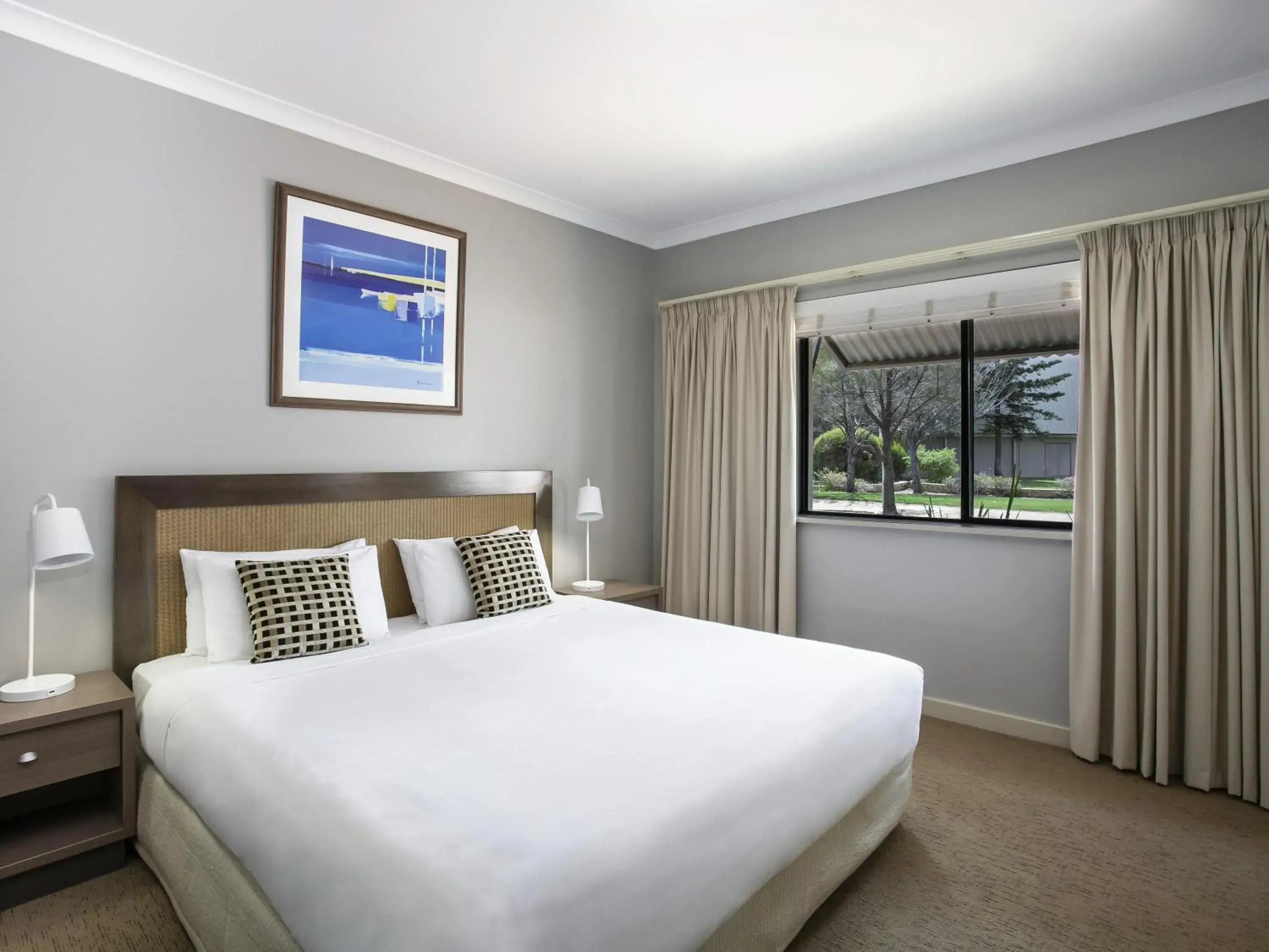 Bedroom, Bed in Mantra Geraldton Bedroom, Bed in Mantra Geraldton