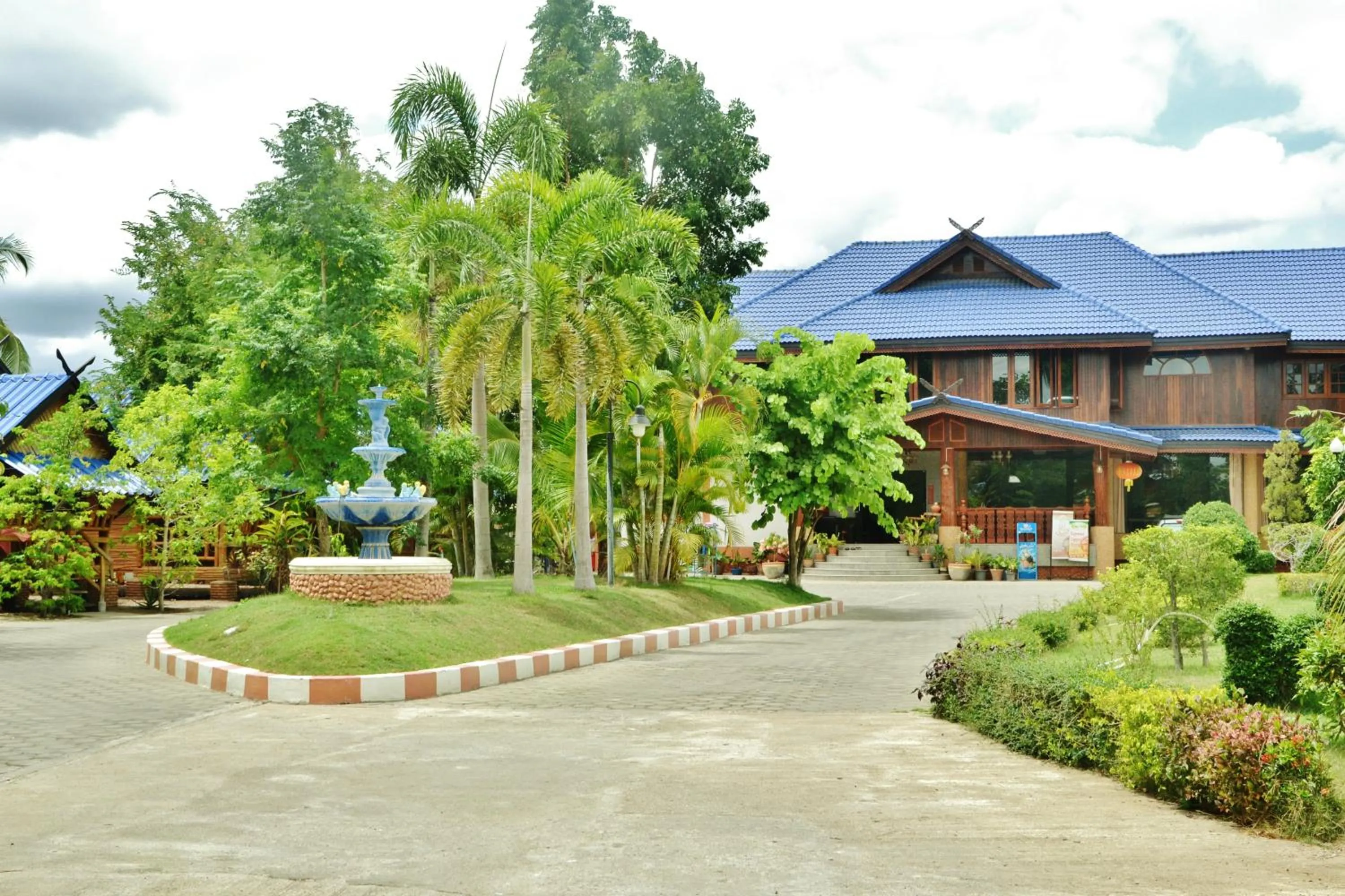 Garden view in Suandarbporn Resort Mae Sot