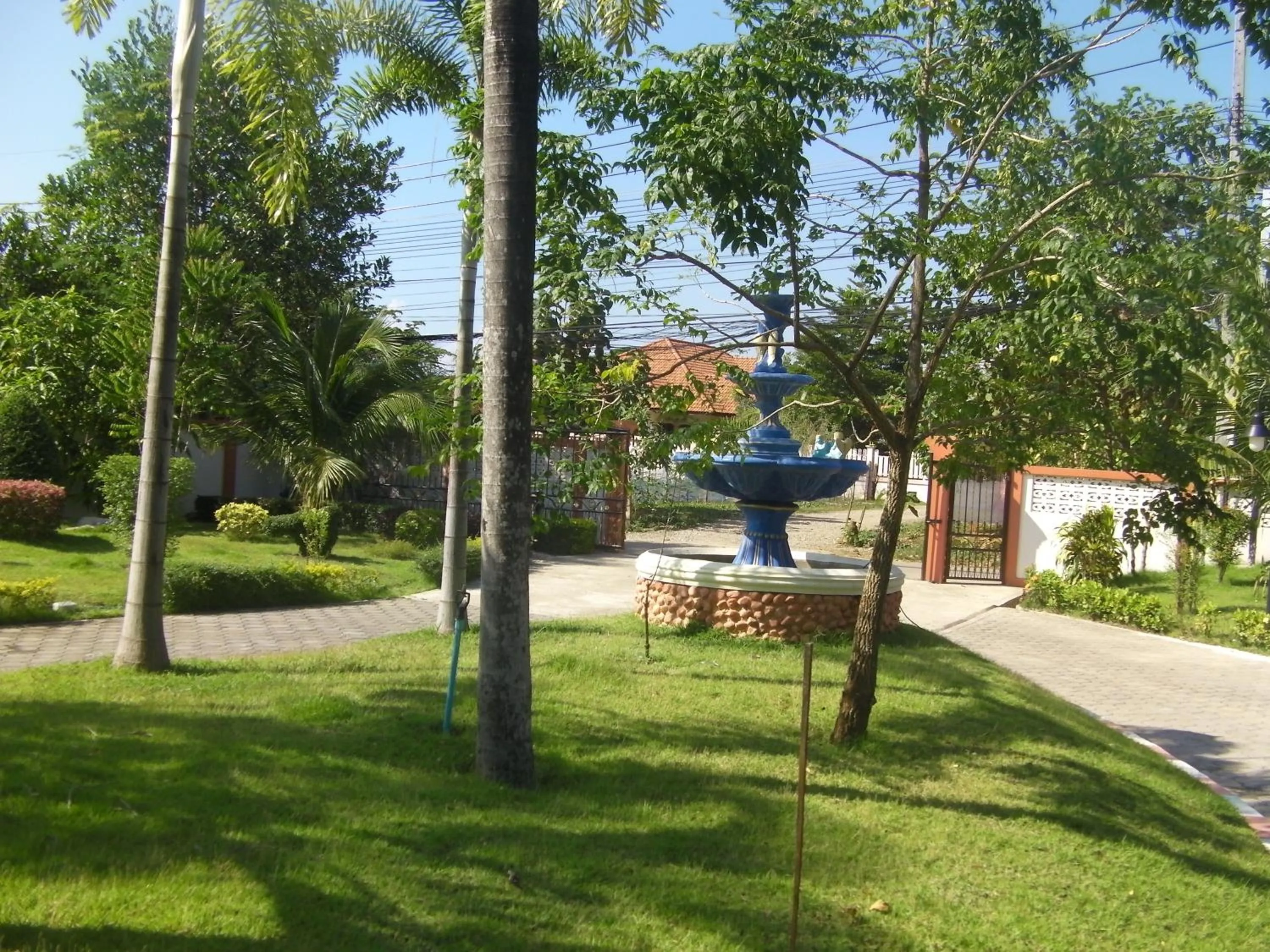 Garden in Suandarbporn Resort Mae Sot