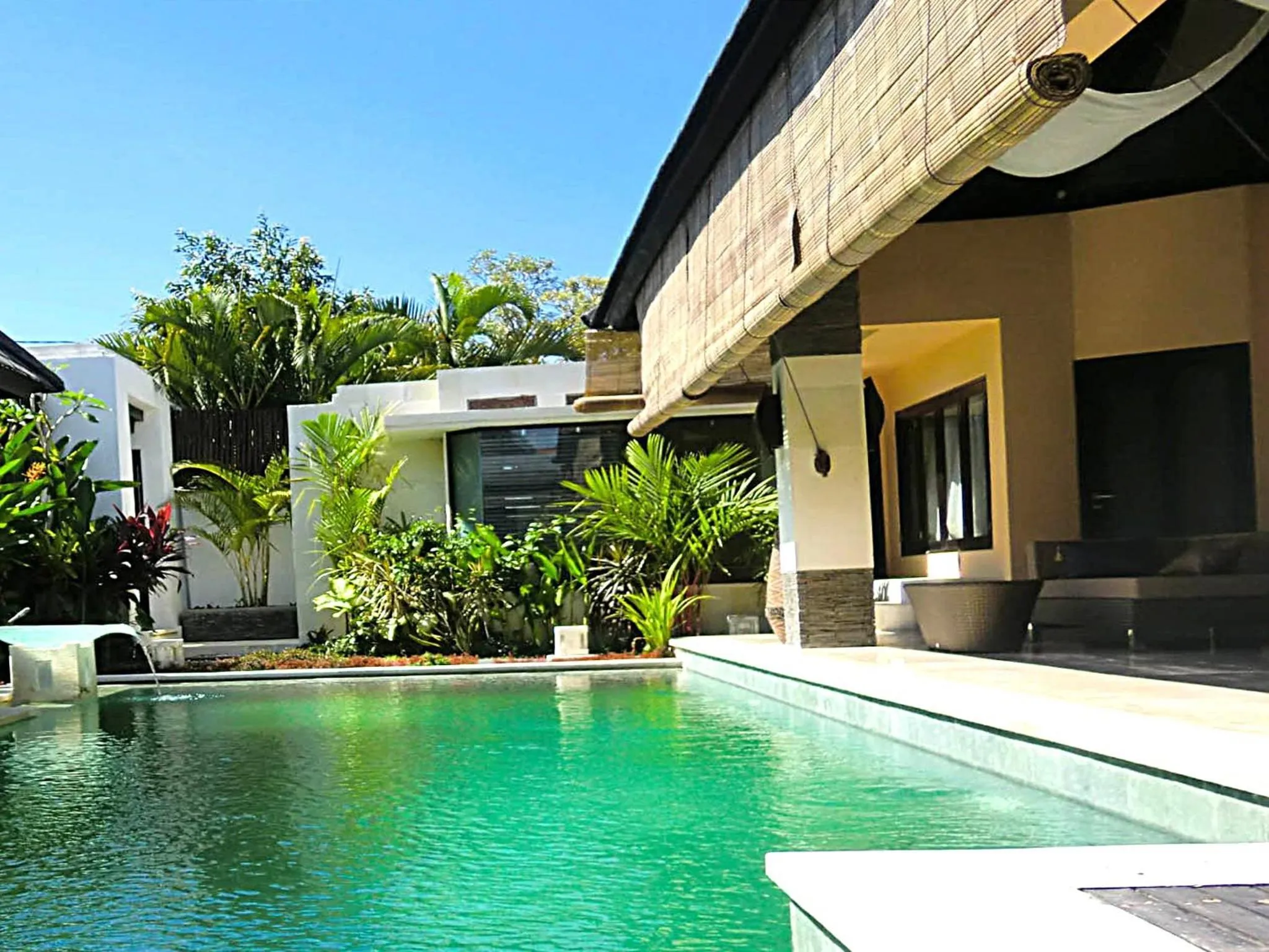 Swimming pool in Nike Villas