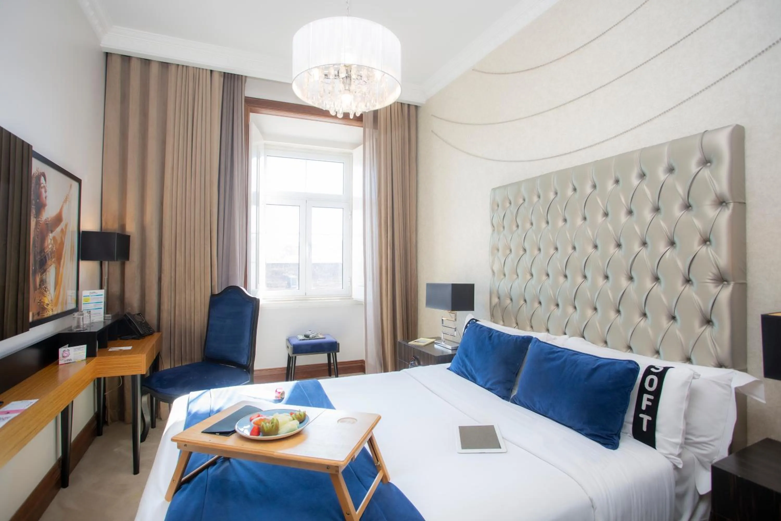 Photo of the whole room, Bed in Casual Belle Epoque Lisboa