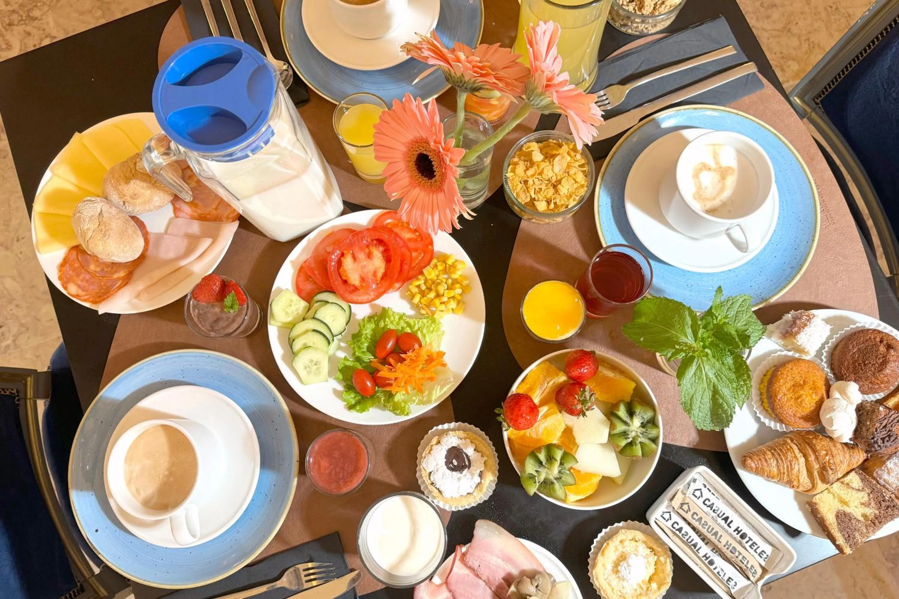 Breakfast in Casual Belle Epoque Lisboa