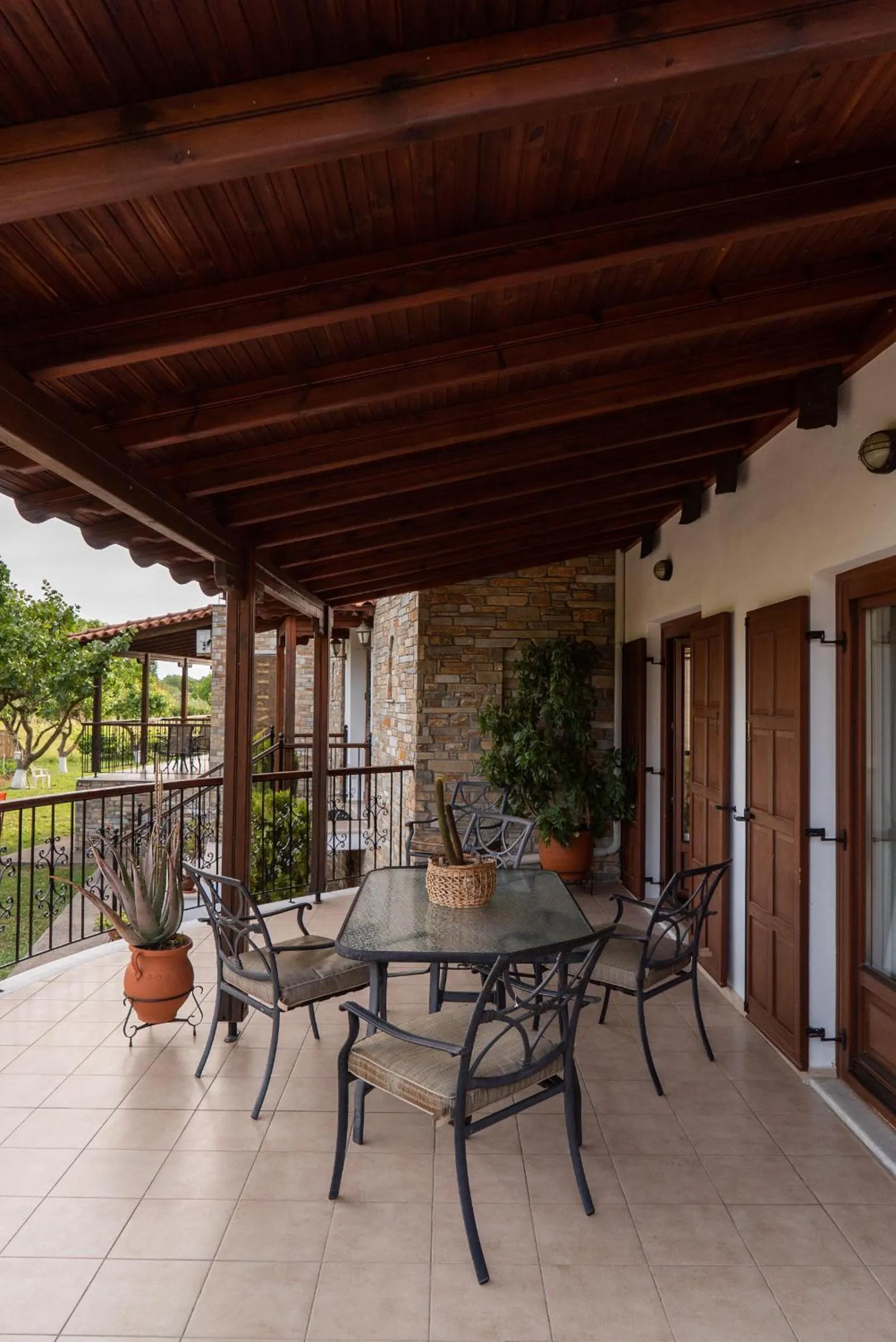 Hotel Ainareti