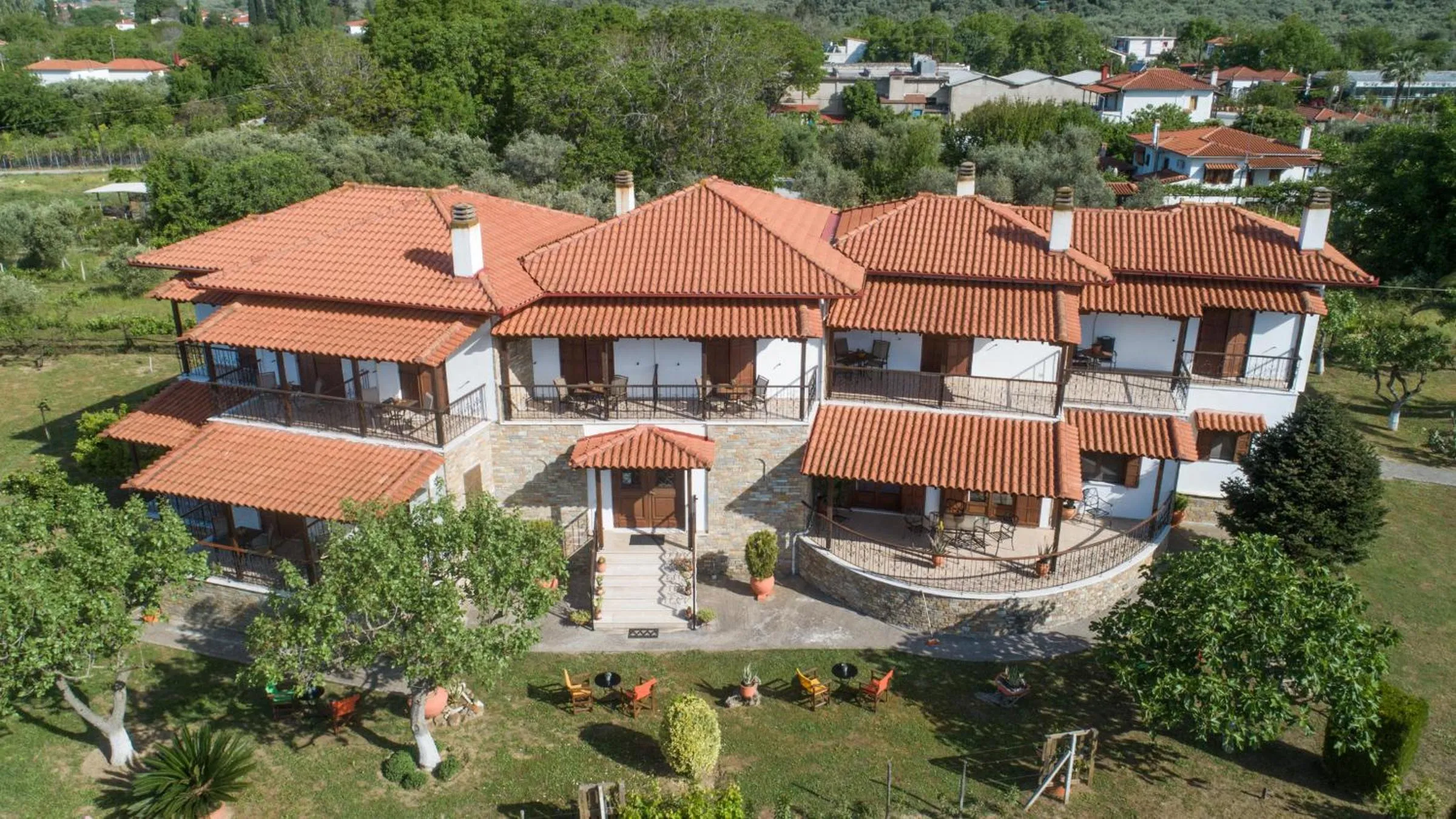 Hotel Ainareti